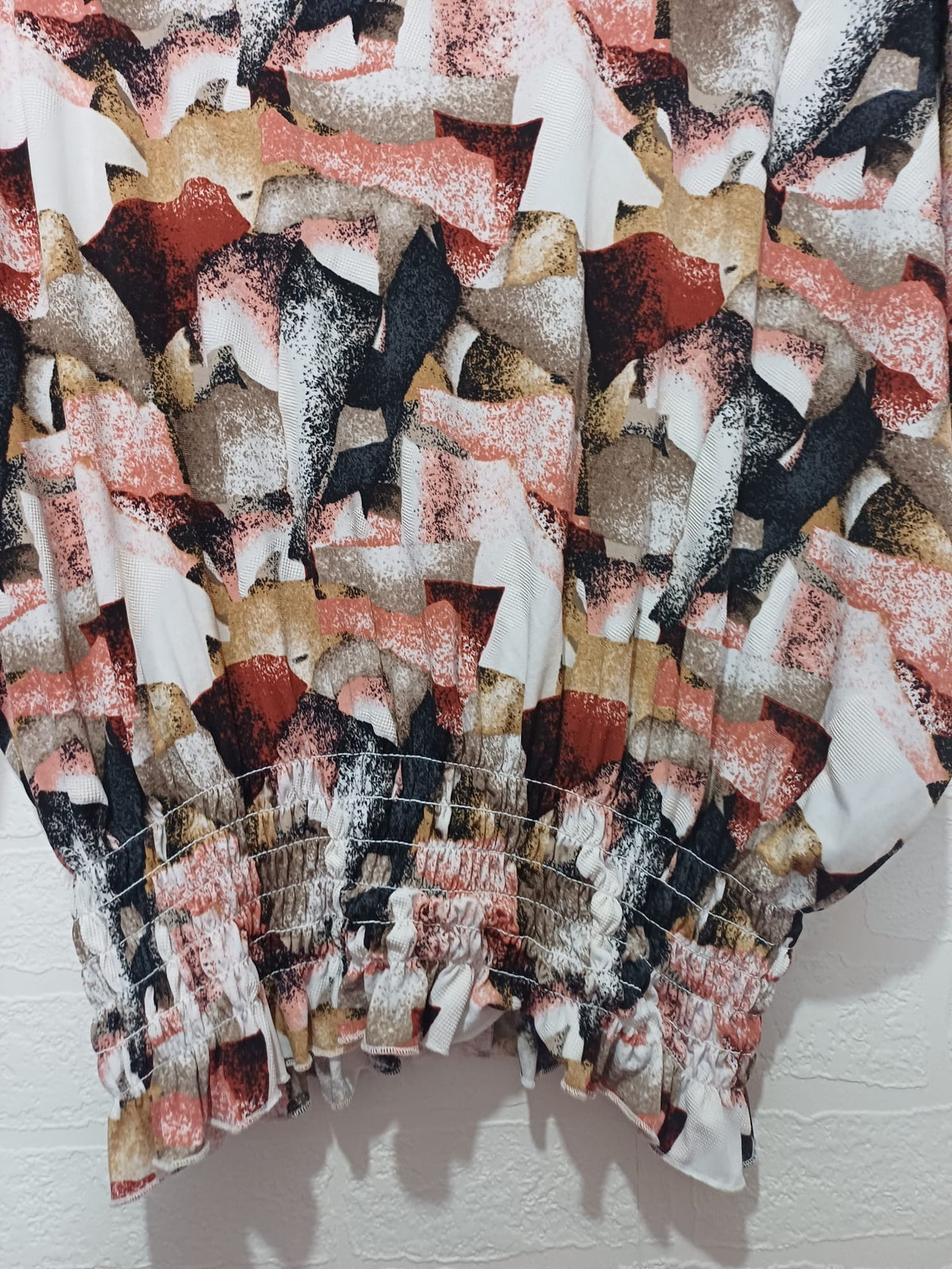 Women's Top Gerard Pink Brown Black Cream Abstract Print Batwing Size 22/L - Very Good Condition