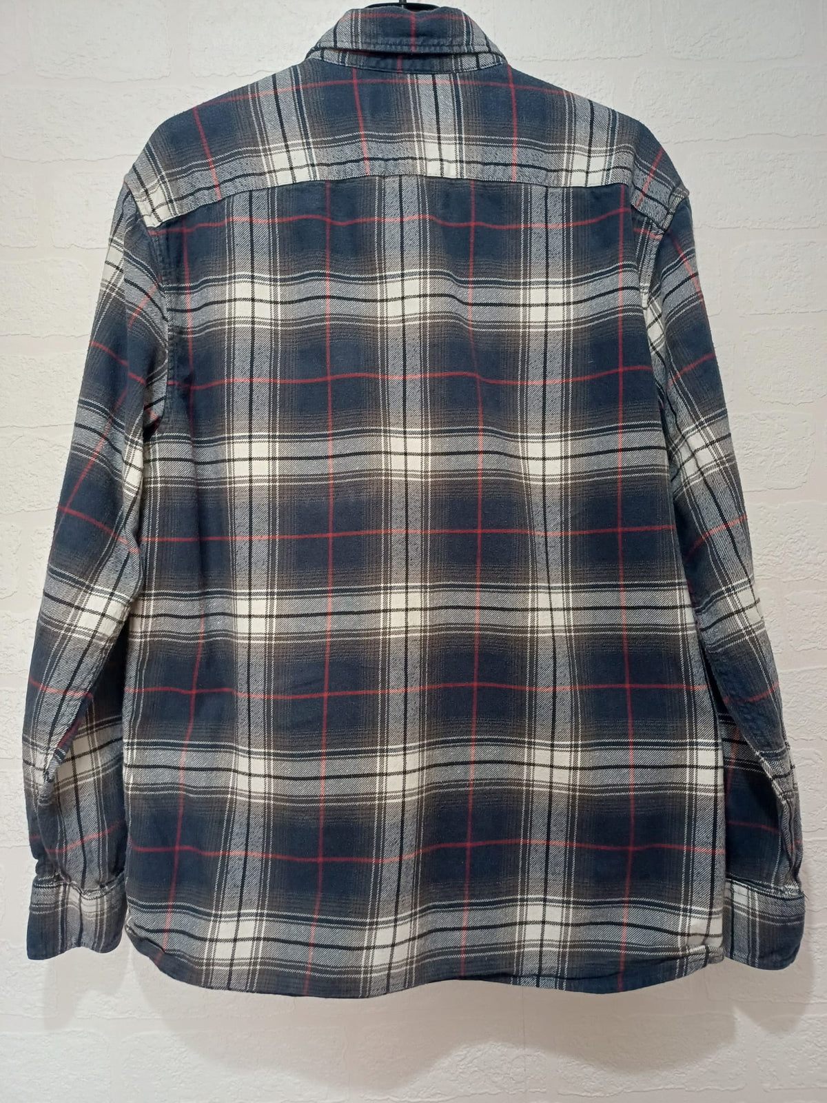 Men's Shirt Abercrombie & Fitch Navy Blue Red Check Long Sleeve Flannel Size M Very Good Pre-Owned Condition
