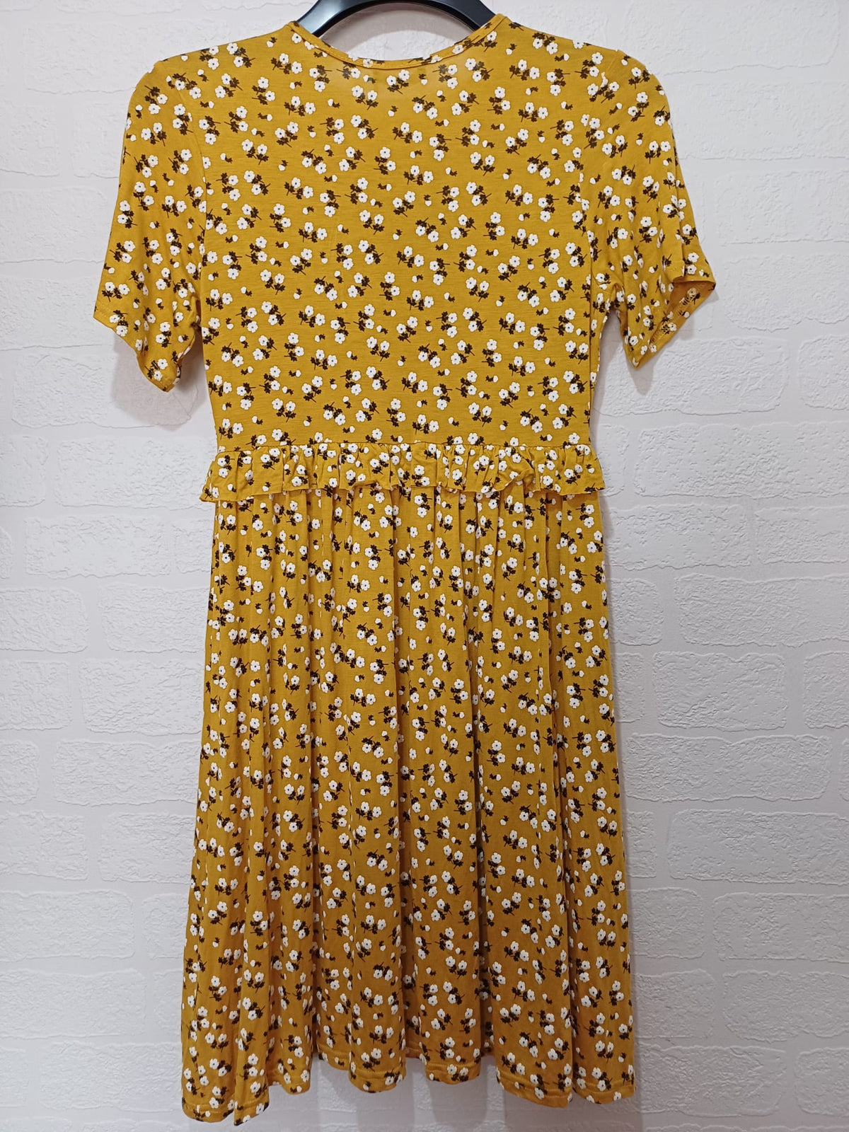 Women's Smock Dress Boohoo Mustard Ditsy Floral Short Sleeve Frill Waist Size 12 BNWT