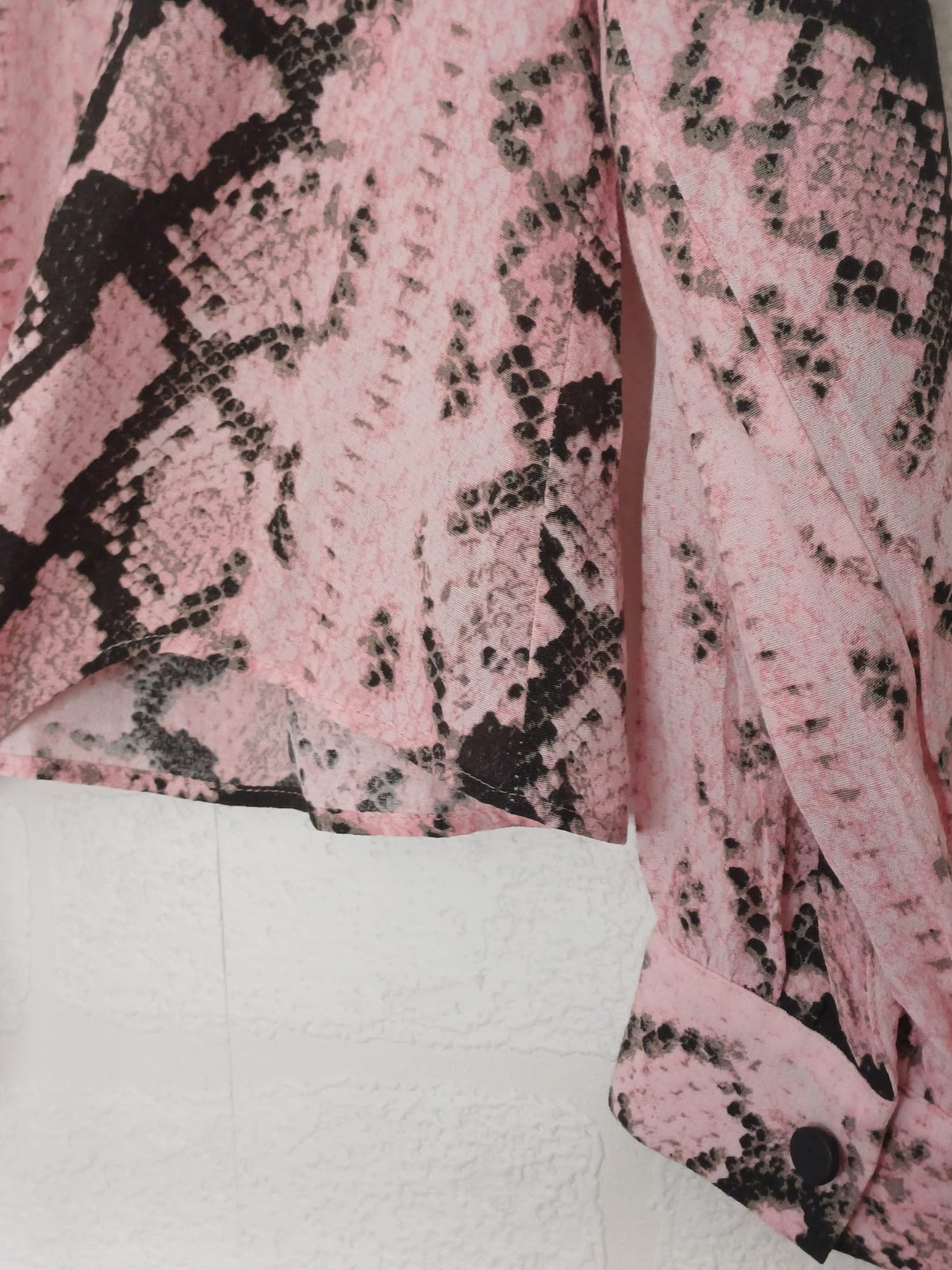 Women's Blouse F&F Pink Black Snake Print Long Sleeve Tie Front Size 12 Good