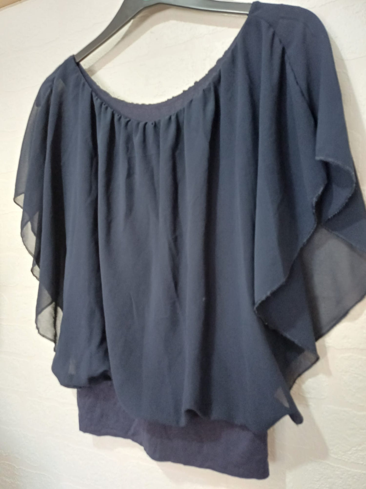 Women's Top D.E.C.K by Decollage Navy Chiffon Batwing Blouse Flutter Sleeve Size S / UK 8-10 Tag Missing
