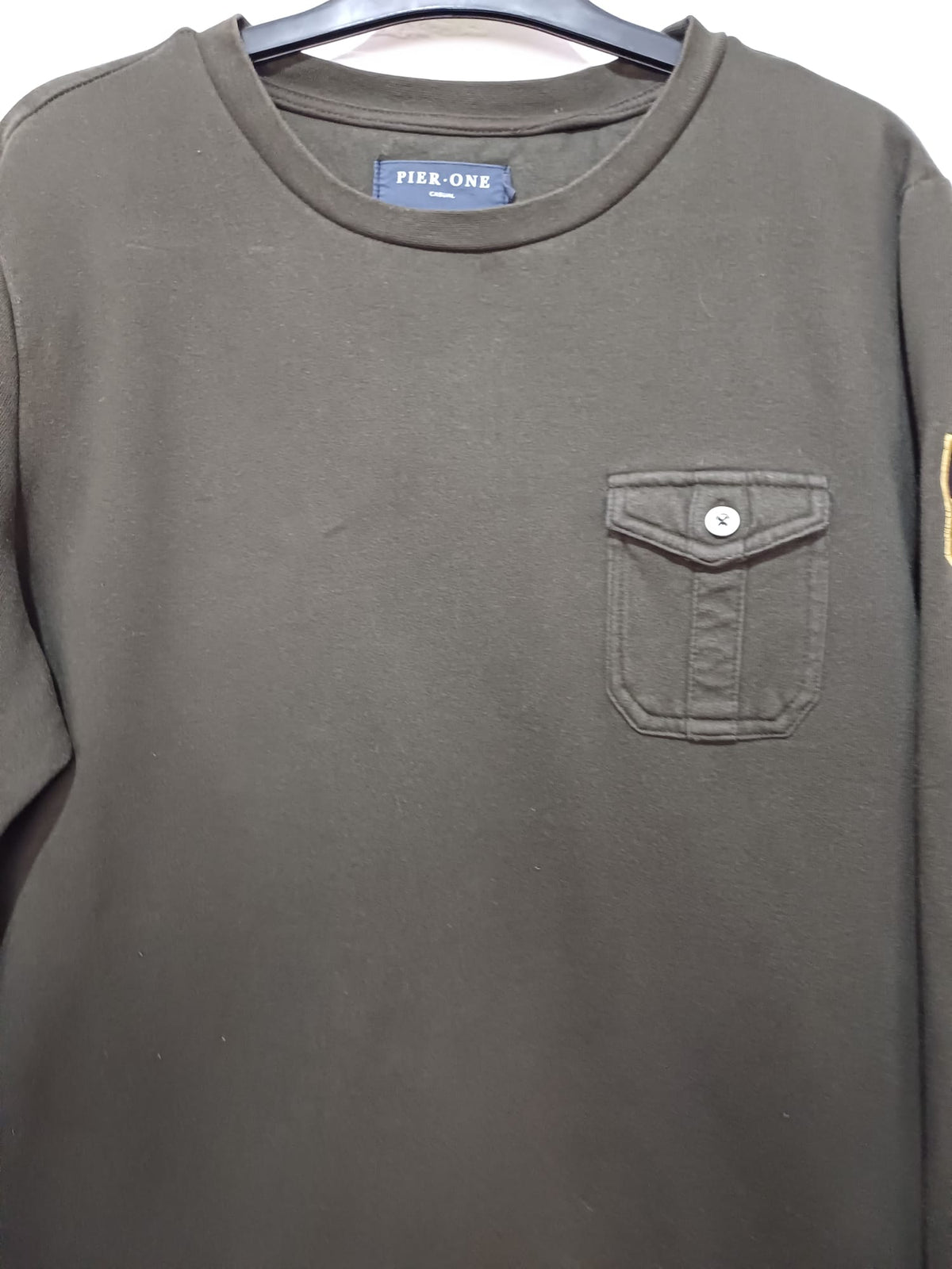 Men's Sweatshirt Pier One Khaki/Olive Green Military-Style Pocket Crew Neck Size M Good