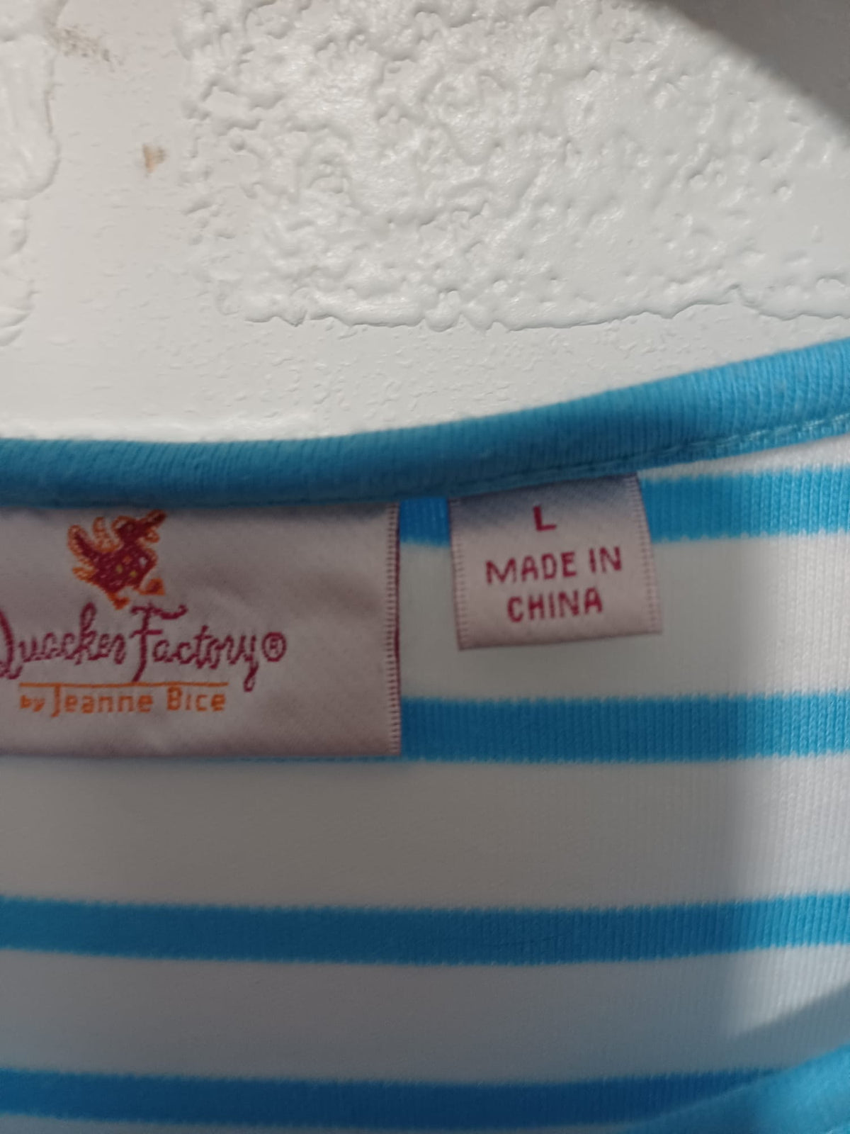 Women's Top Quacker Factory by Jeanne Bice White/Turquoise Blue Striped Pink Sequin Palm Tree Short Sleeve Size L Very Good