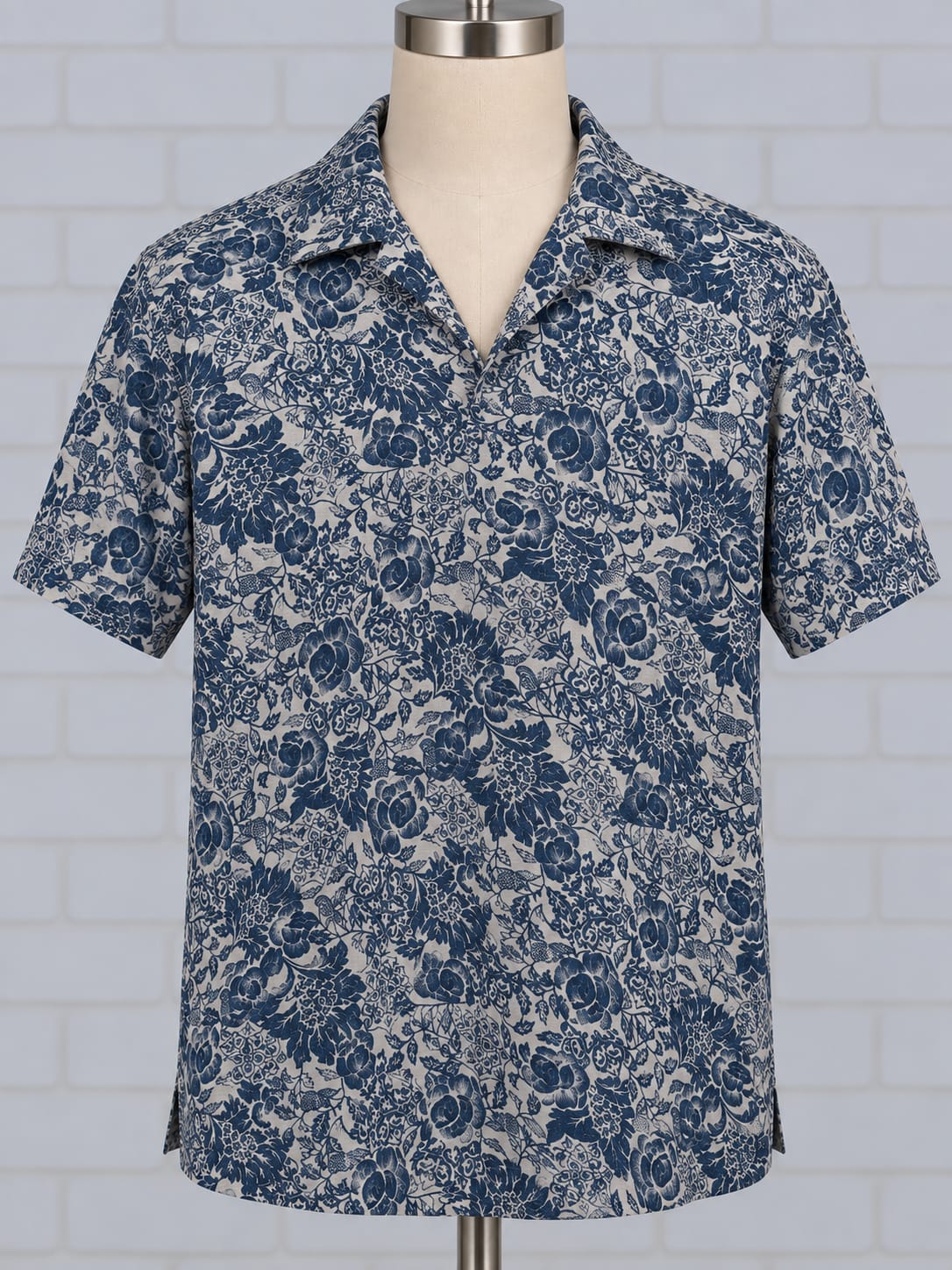 Women's Polo Top Country Collection Blue White Floral Size M Very Good Condition