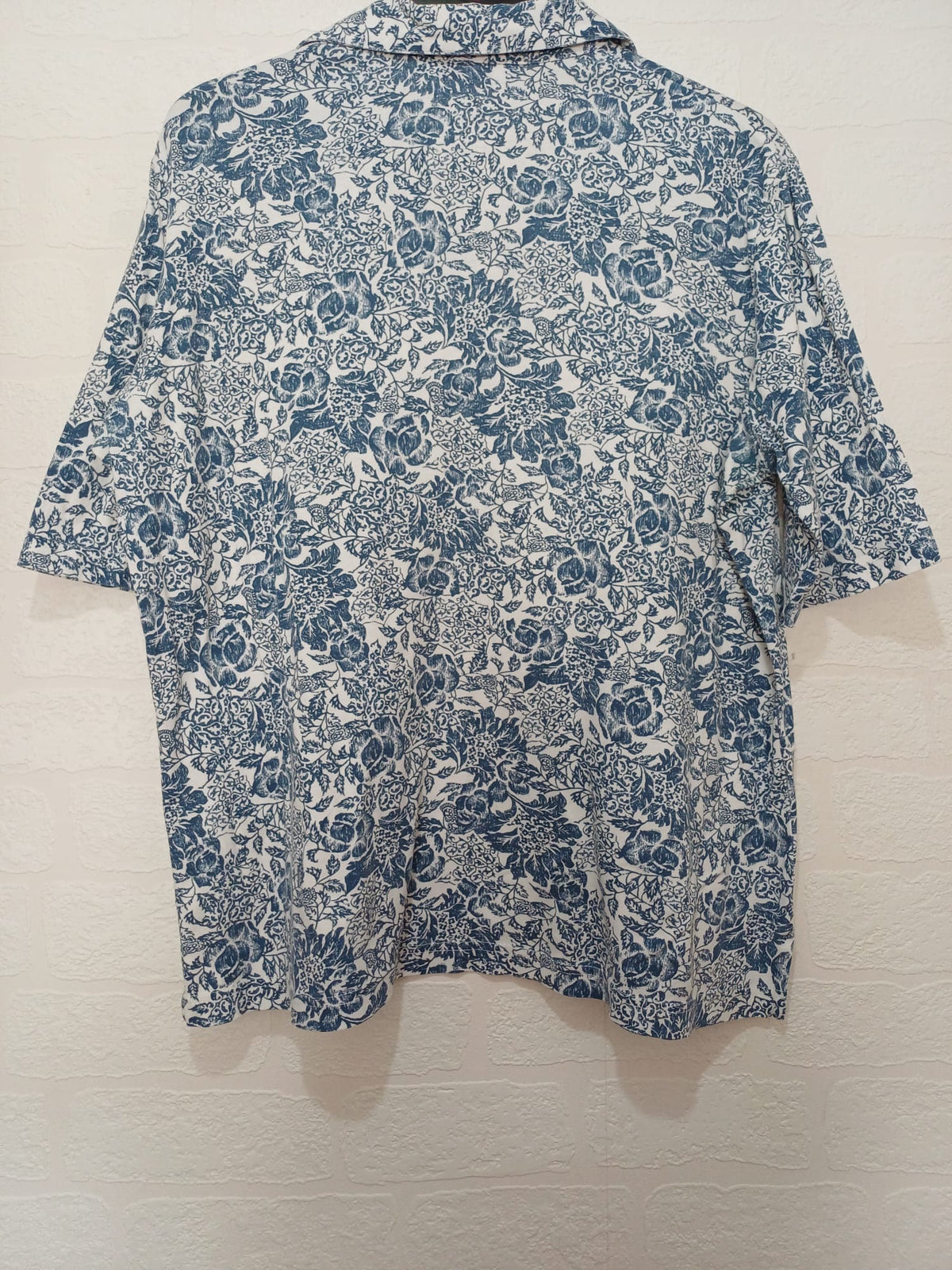 Women's Polo Top Country Collection Blue White Floral Size M Very Good Condition