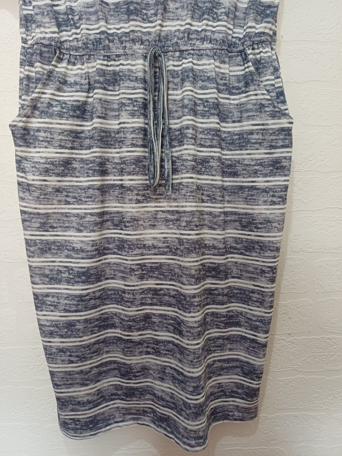 Women's Midi Dress Blue Grey White Striped Drawstring Size M Very Good Condition