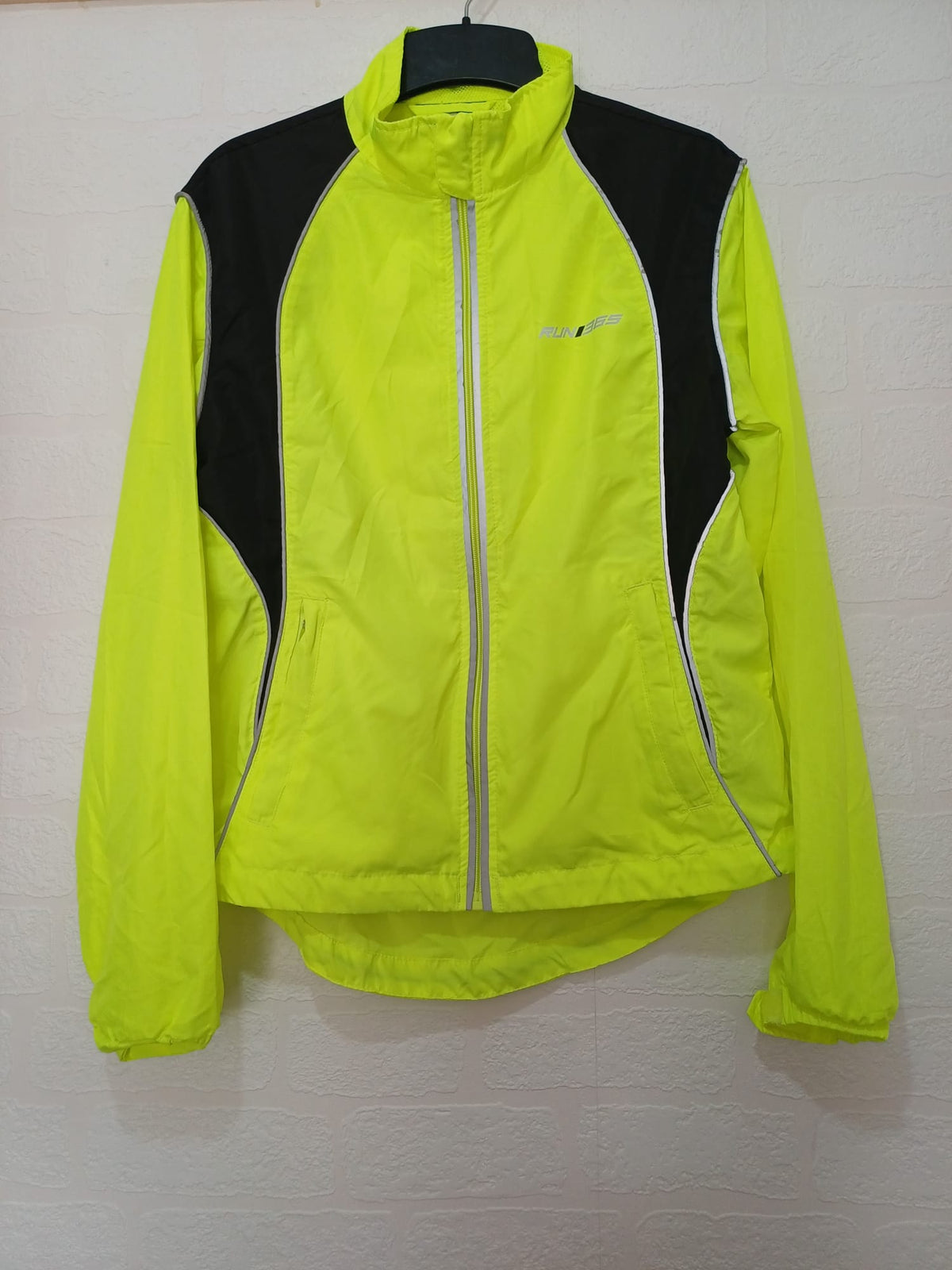 Women's Running Jacket Run 365 Hi Vis Yellow Reflective Size 10 Very Good Condition