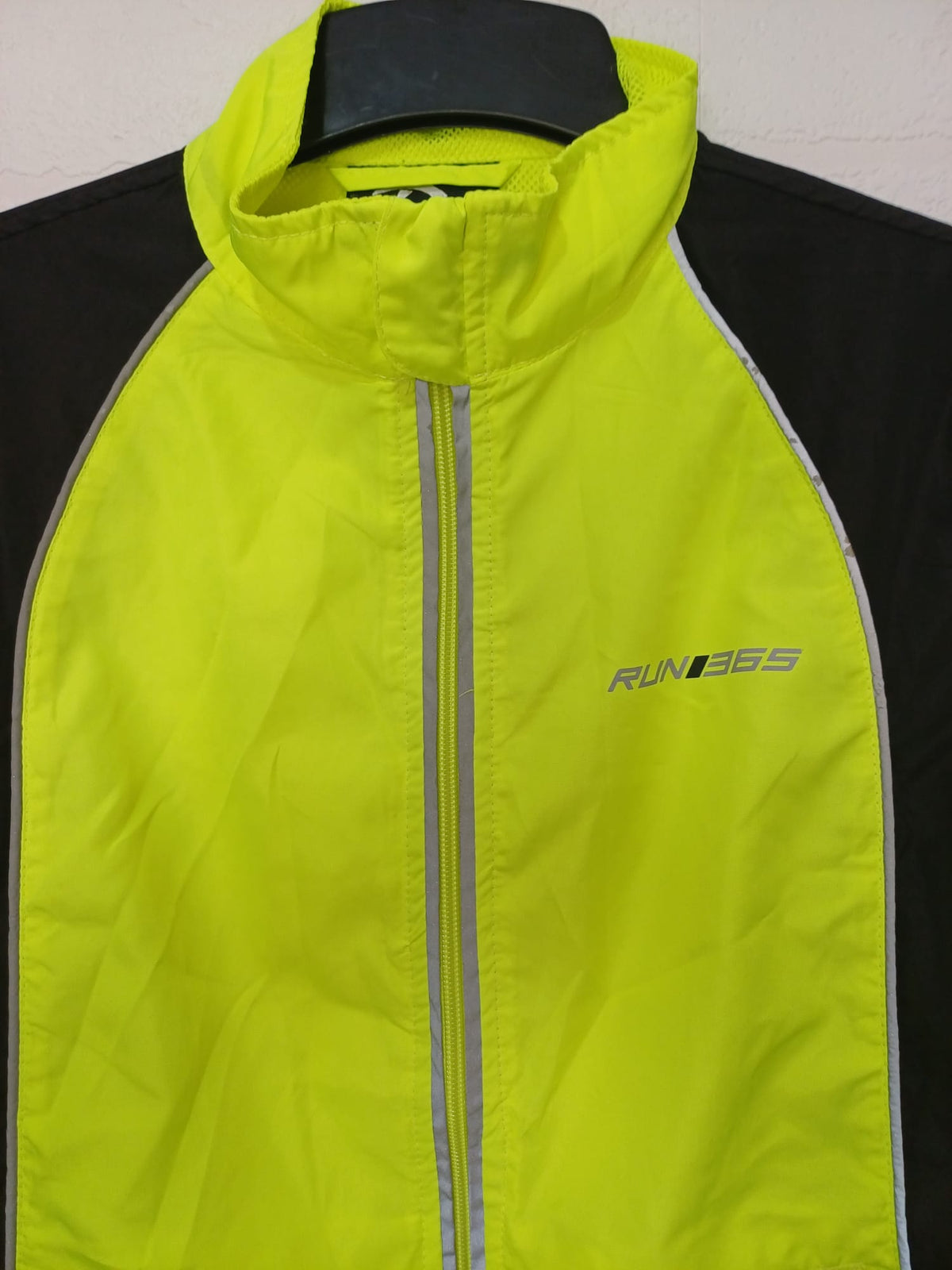 Women's Running Jacket Run 365 Hi Vis Yellow Reflective Size 10 Very Good Condition