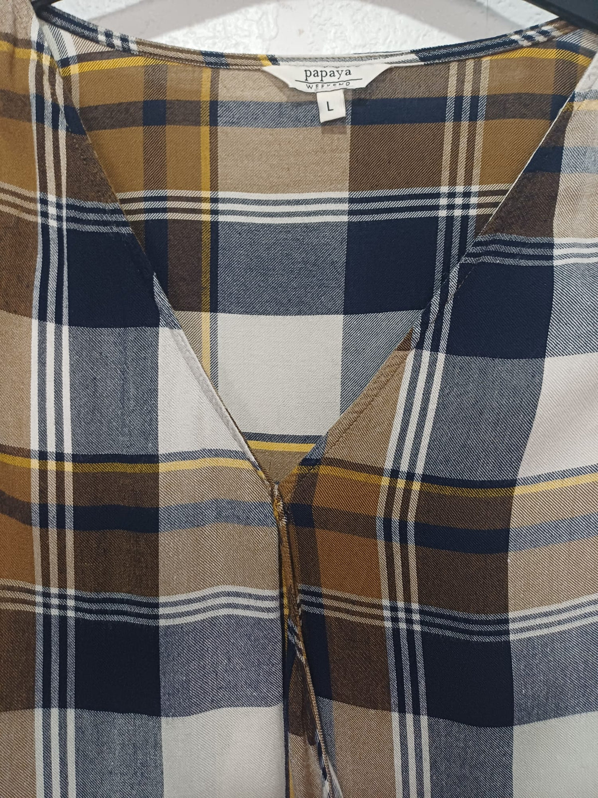 Women's Blouse Papaya Weekend Navy, Brown, Cream & Mustard Check Wrap Front Size L Very Good Condition