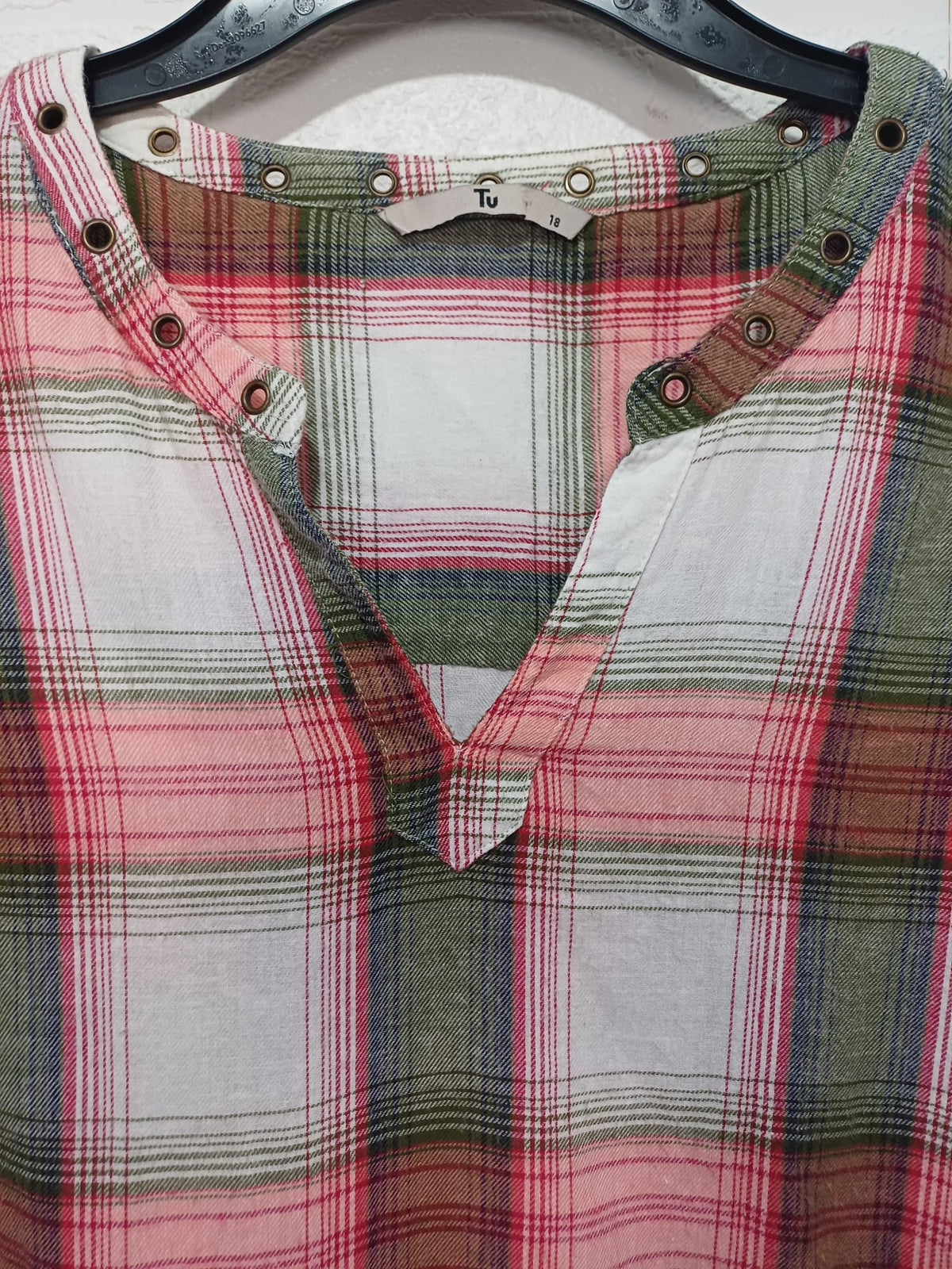 Women's Plus Size Blouse TU Pink, Green & White Check Long Sleeve Eyelet V-Neck Size UK 18 Very Good Condition