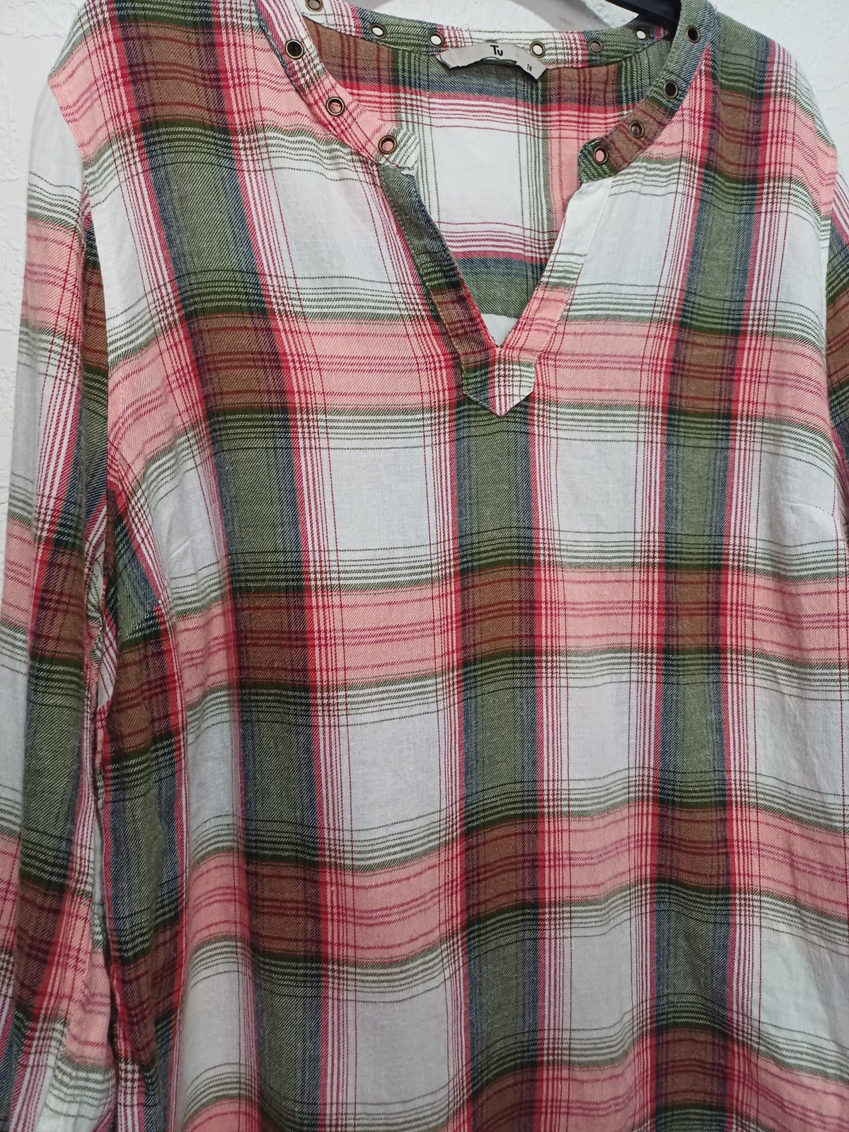 Women's Plus Size Blouse TU Pink, Green & White Check Long Sleeve Eyelet V-Neck Size UK 18 Very Good Condition