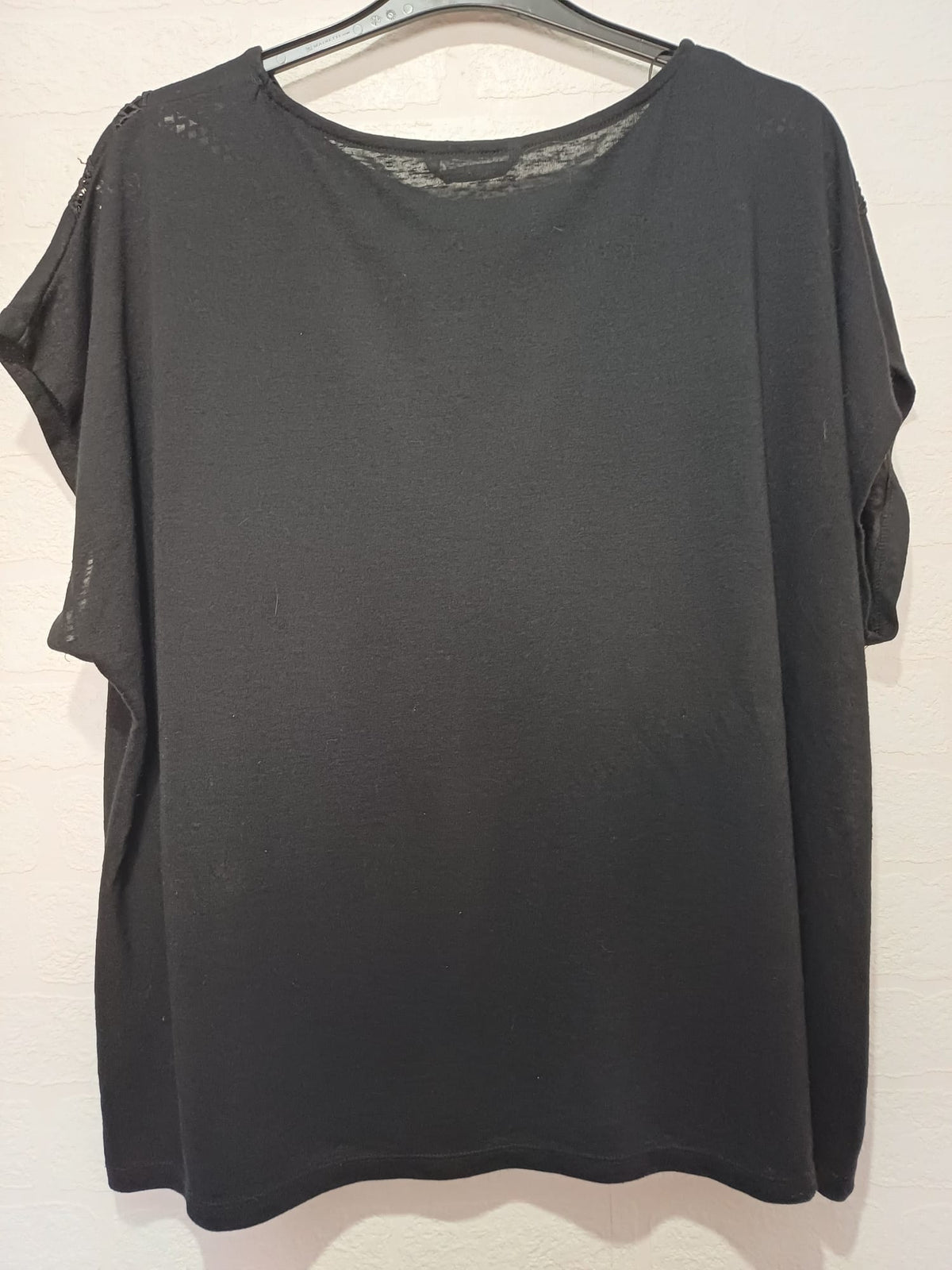 Women's Plus Size Top TU Black Lace Crochet Chevron Detail Oversized Short Sleeve Size UK 26 Very Good Condition
