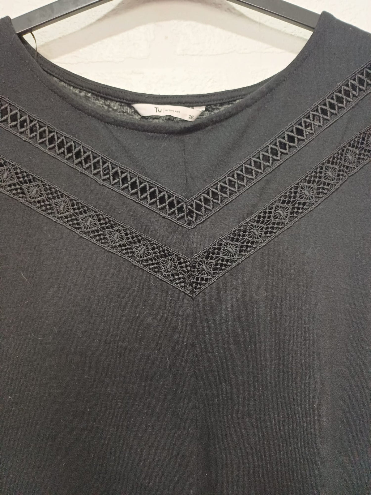 Women's Plus Size Top TU Black Lace Crochet Chevron Detail Oversized Short Sleeve Size UK 26 Very Good Condition