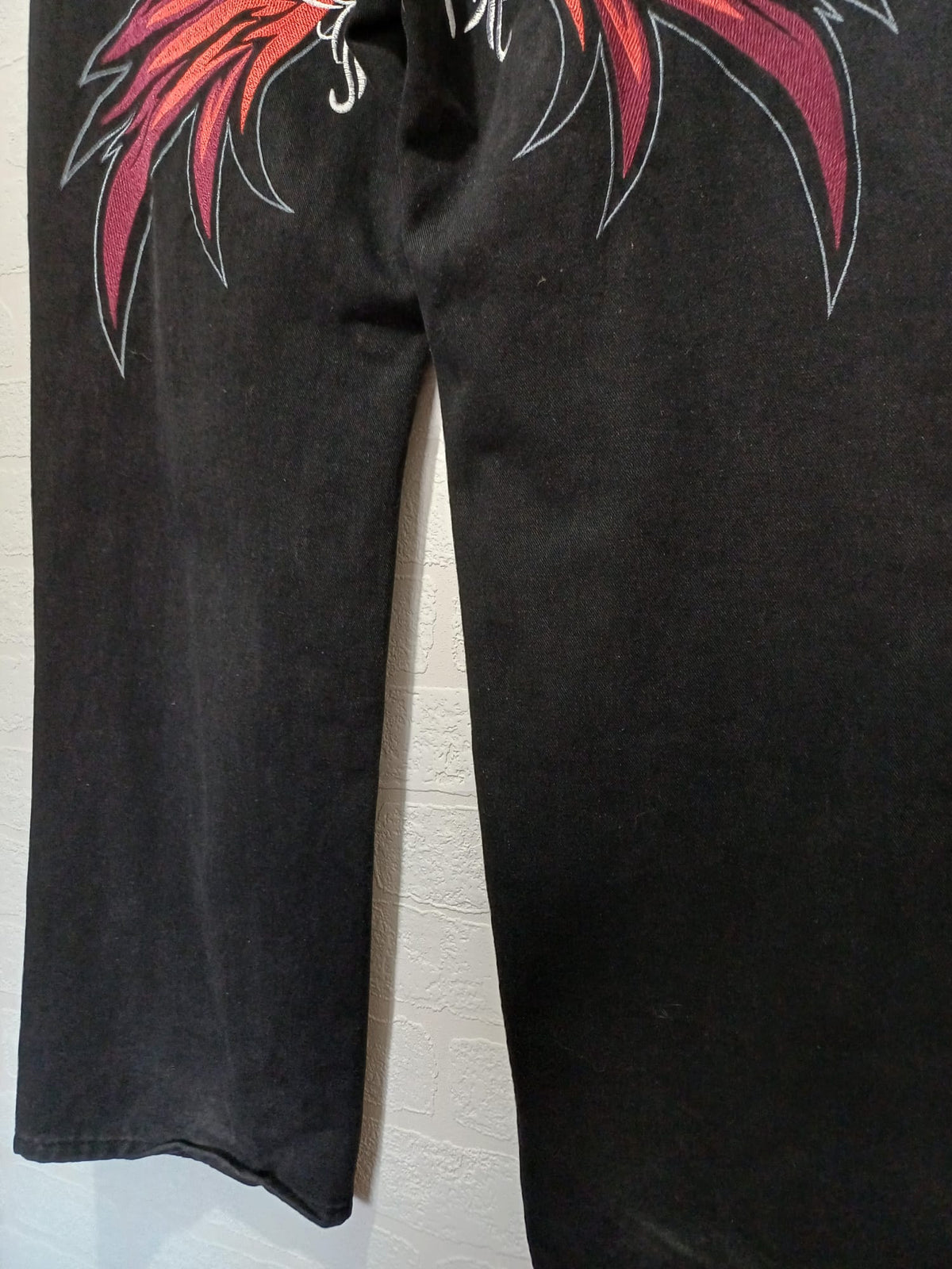 Men's Jeans SHEIN Black Embroidered Dragon Graphic Wide Leg Size L Very Good Condition