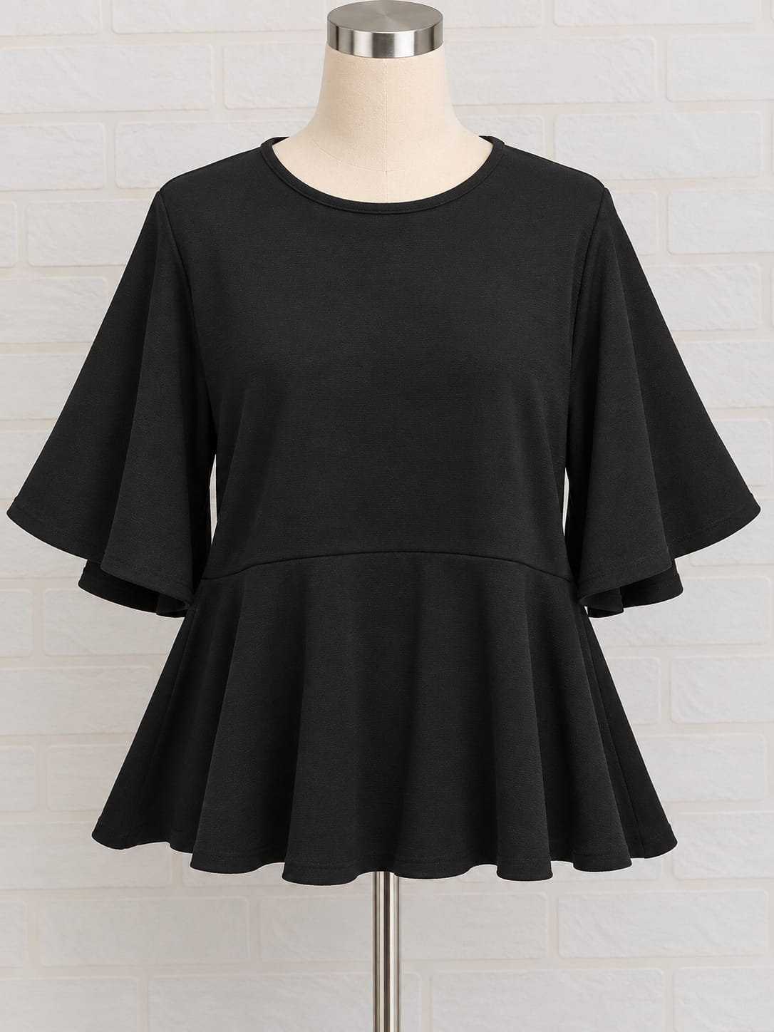 Women's Plus Size Top Boohoo Black Peplum Flared Bell Sleeve Size UK 18 Very Good Condition