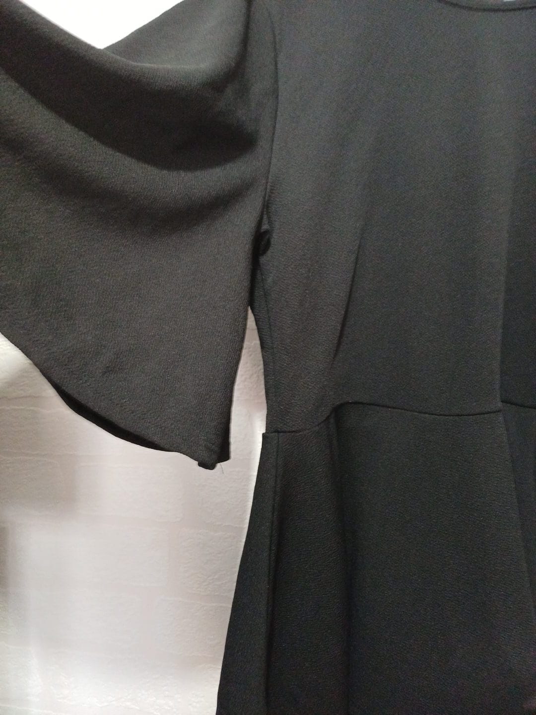 Women's Plus Size Top Boohoo Black Peplum Flared Bell Sleeve Size UK 18 Very Good Condition