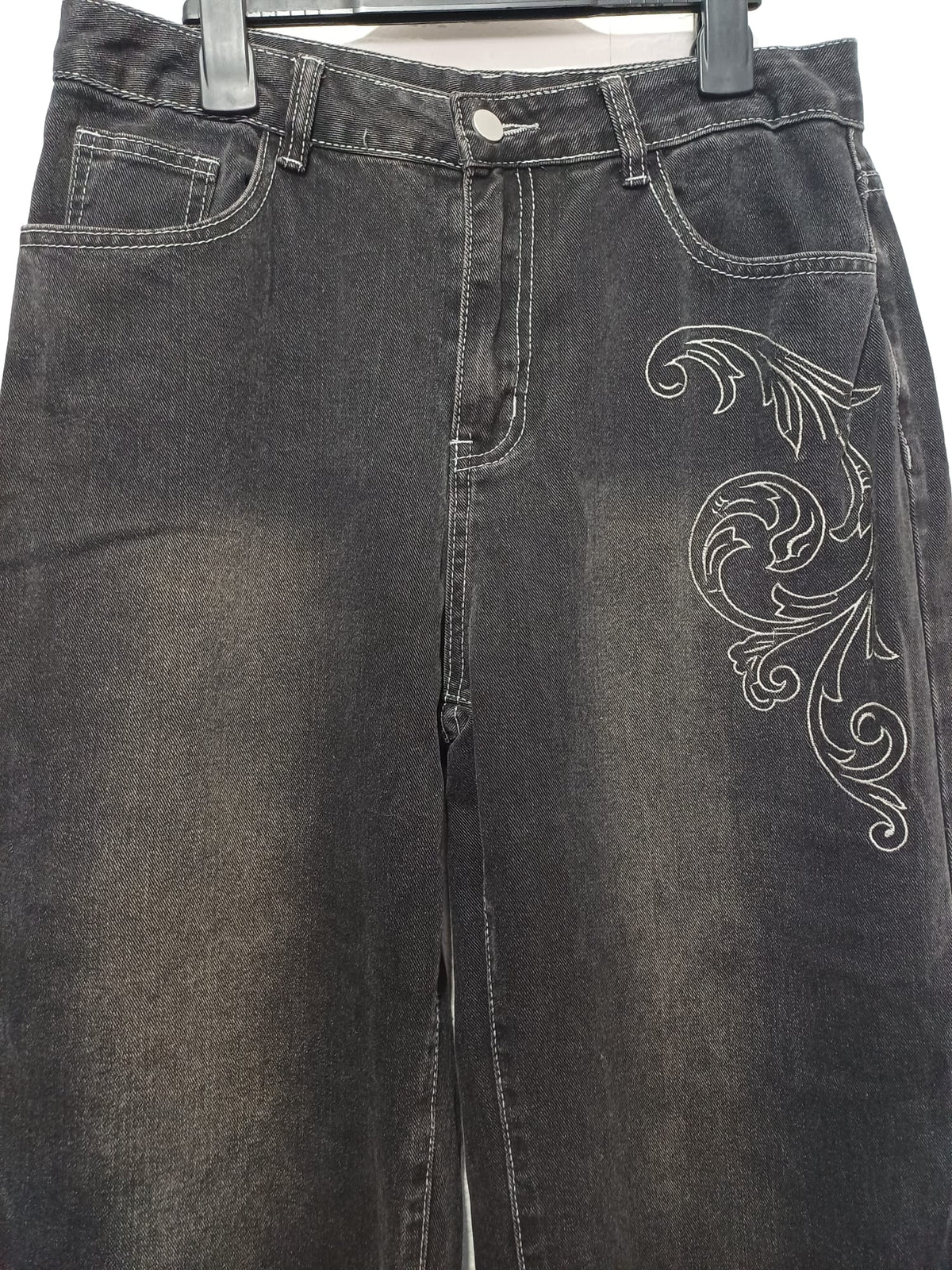 Women's Jeans ROMWE Black Embroidered Angel Wings Button-and-Zip Fastening Size L Very Good Condition