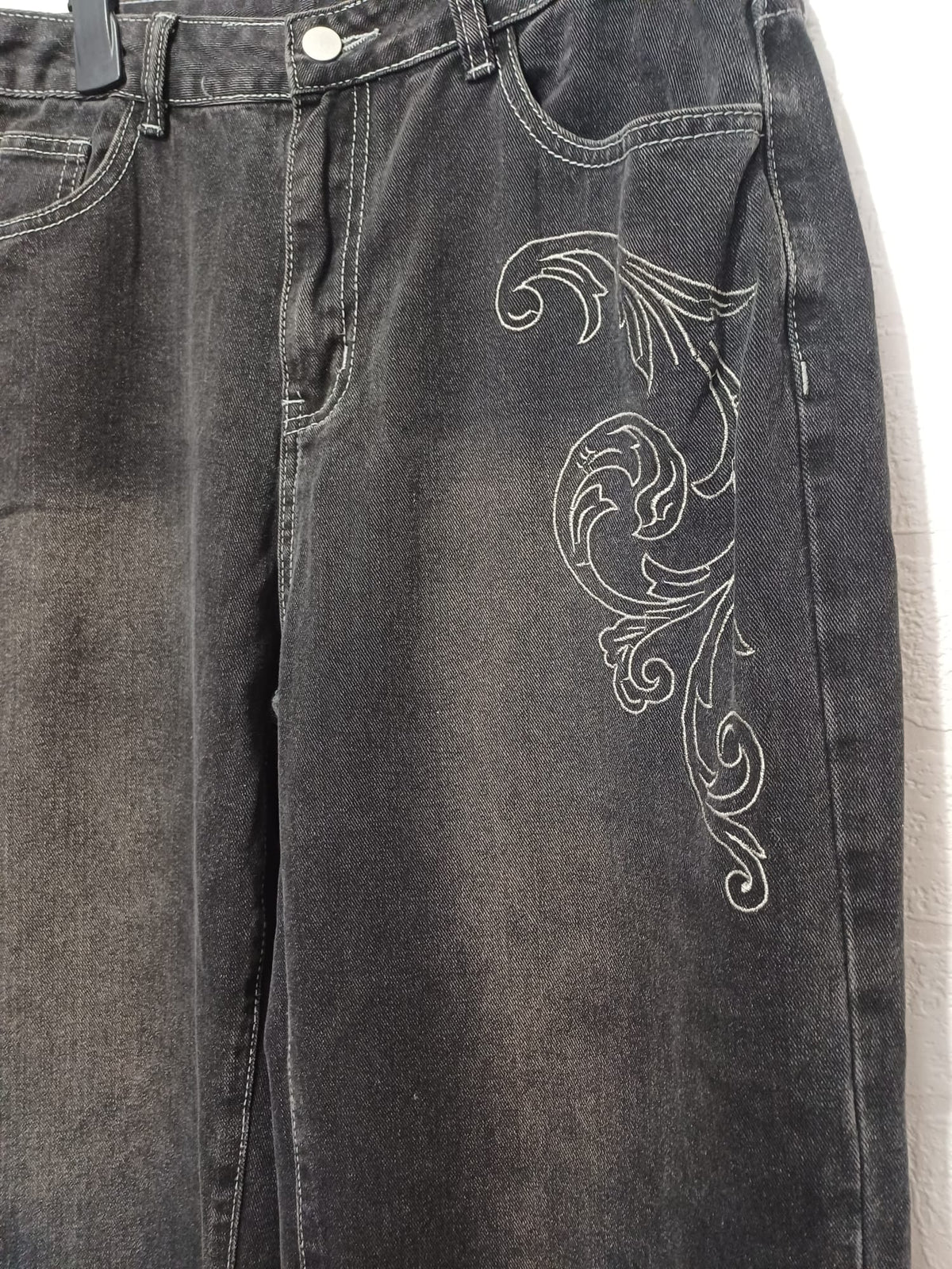 Women's Jeans ROMWE Black Embroidered Angel Wings Button-and-Zip Fastening Size L Very Good Condition