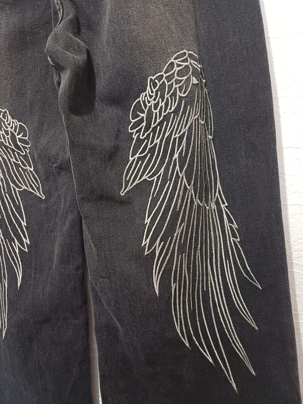 Women's Jeans ROMWE Black Embroidered Angel Wings Button-and-Zip Fastening Size L Very Good Condition