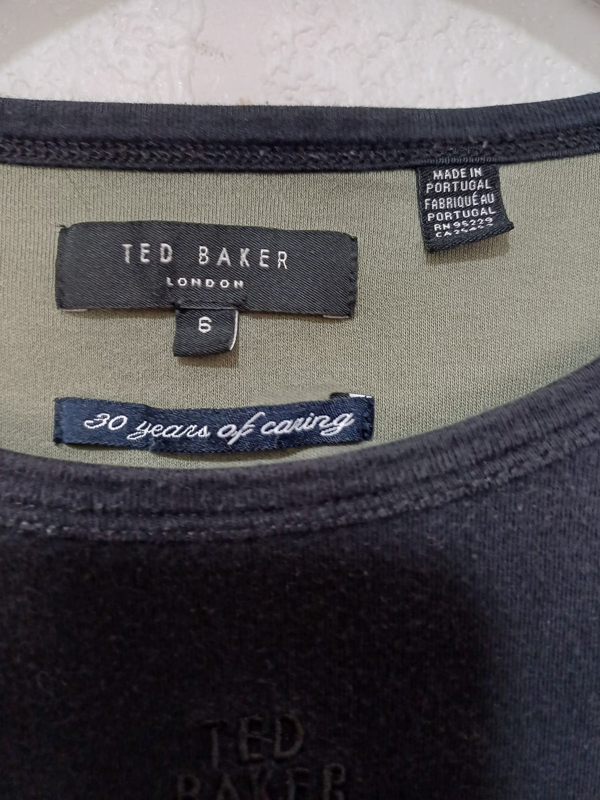 Men's T-Shirt Ted Baker Charcoal Black Embroidered Logo Relaxed Fit XXL Very Good