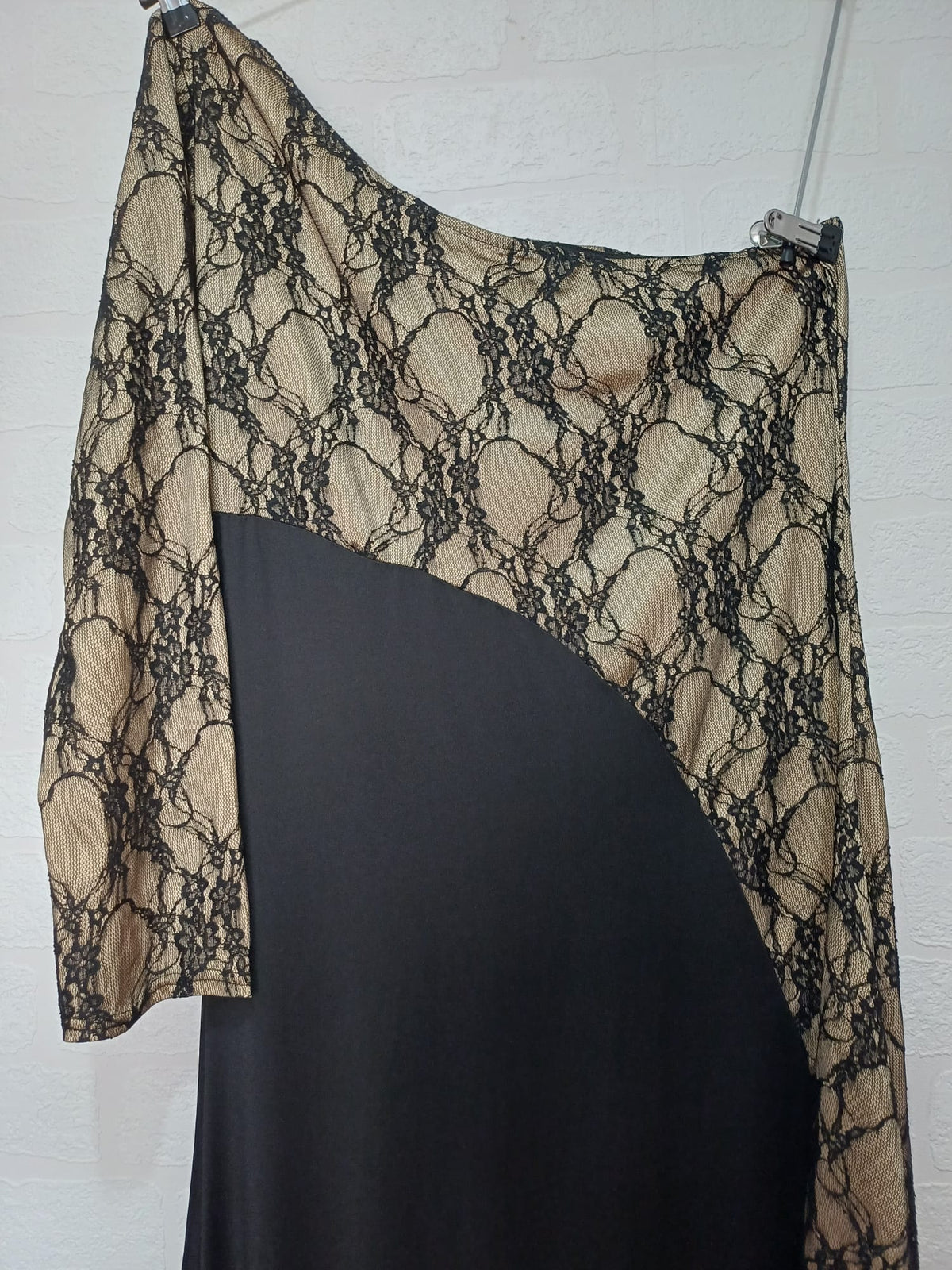 Women's Plus Size Maxi Dress BBX Lephsnt Black Nude Floral Lace One-Shoulder 3XL Very Good