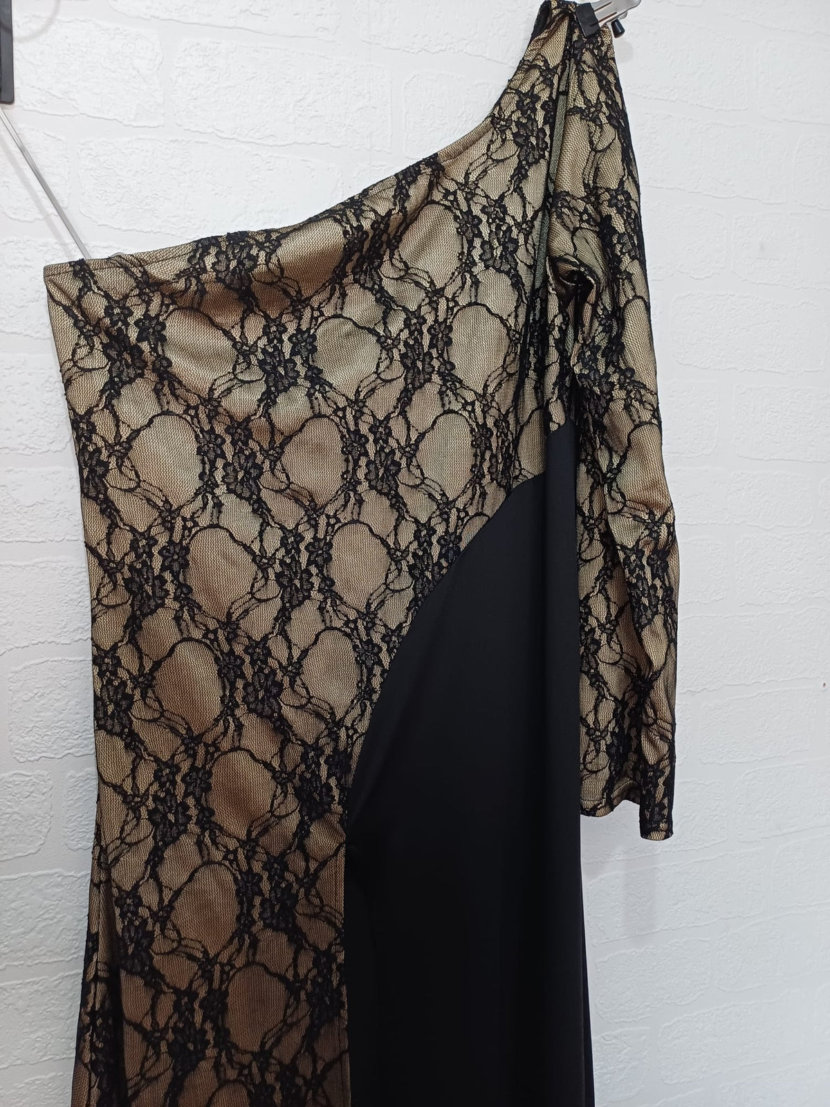 Women's Plus Size Maxi Dress BBX Lephsnt Black Nude Floral Lace One-Shoulder 3XL Very Good
