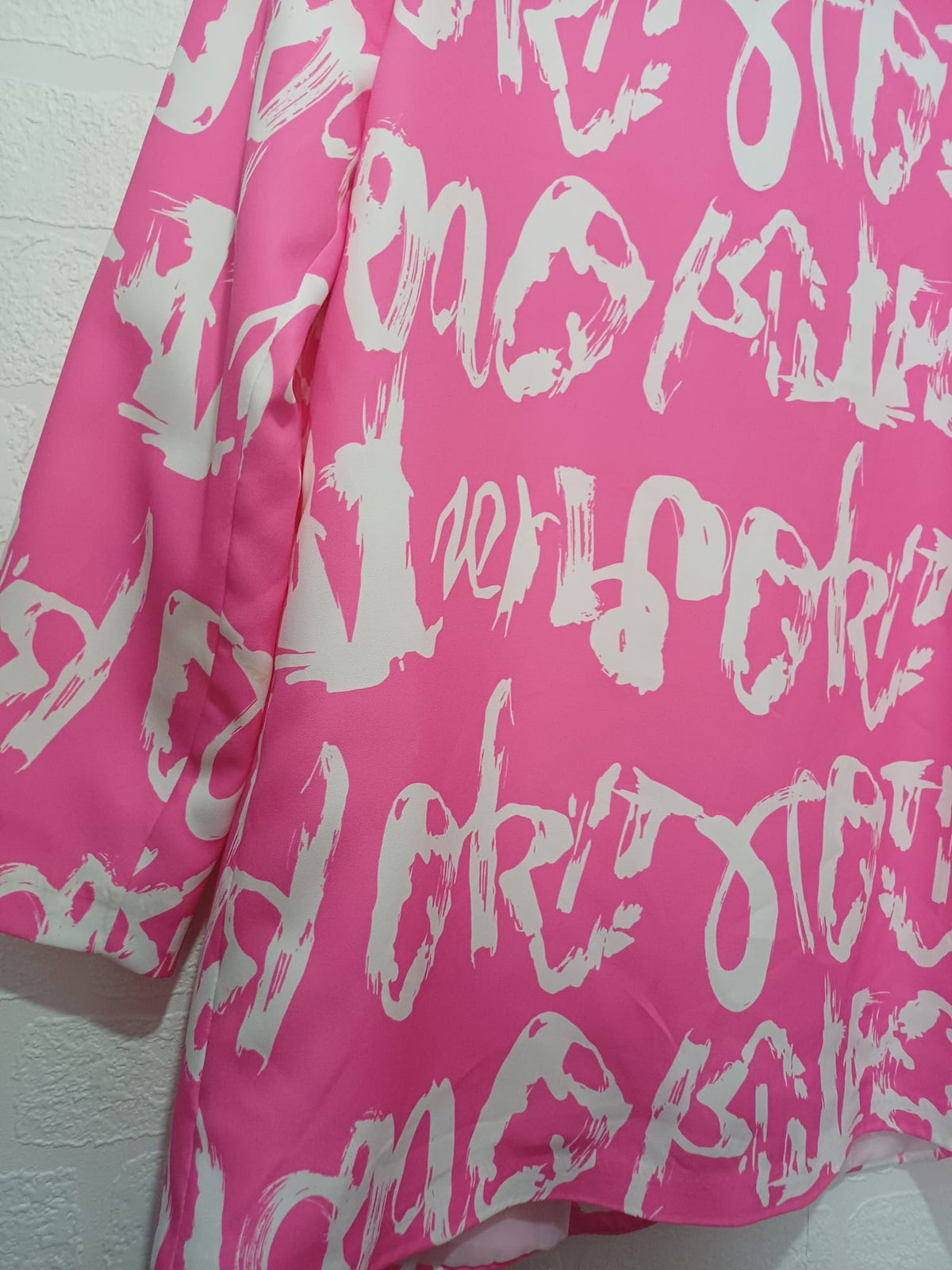Women's Blazer Made in Italy Hot Pink Graffiti Print Longline Fits UK 10/12 Very Good Pre-Owned Condition