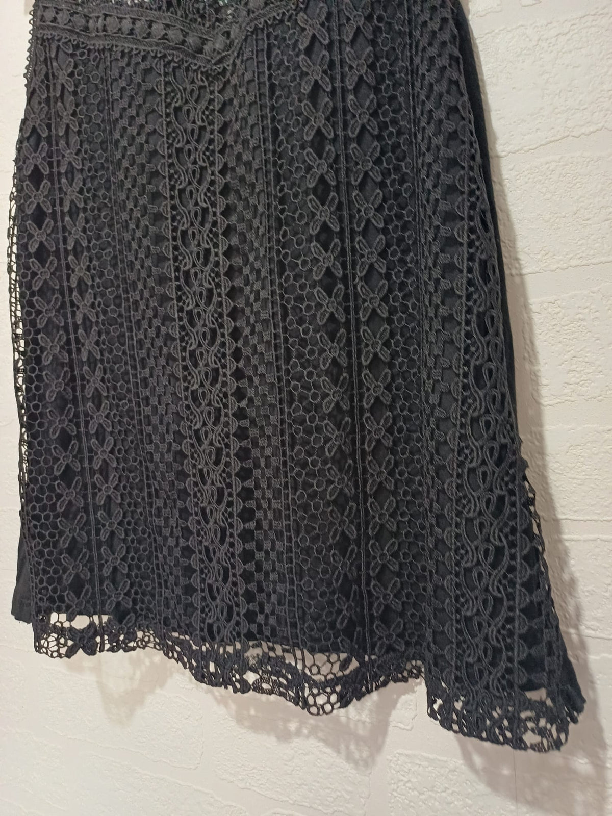 Women's Blouse Dorothy Perkins Black Crochet Lace High Neck Sleeveless UK 10 Very Good Condition
