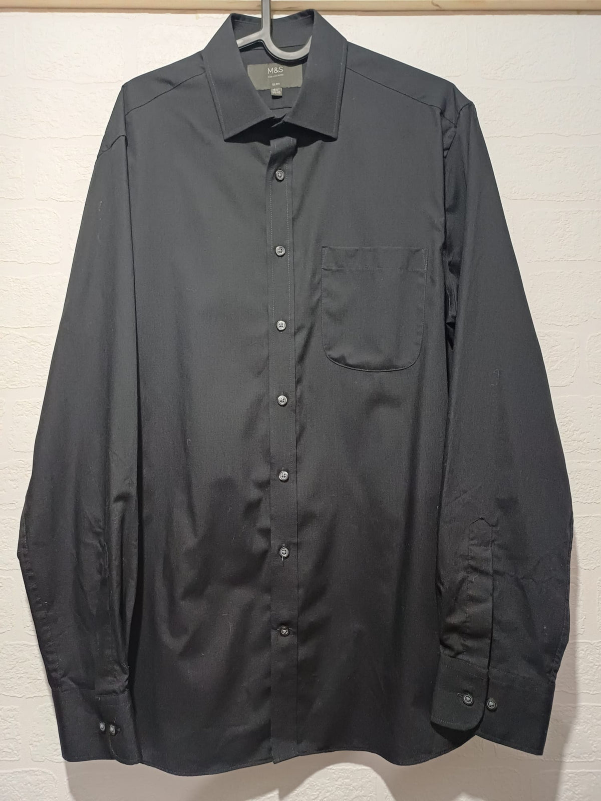 Men's Formal Shirt M&S Collection Black Slim Fit Long Sleeve Collar Size 15.5" (39–40 cm) Great Condition
