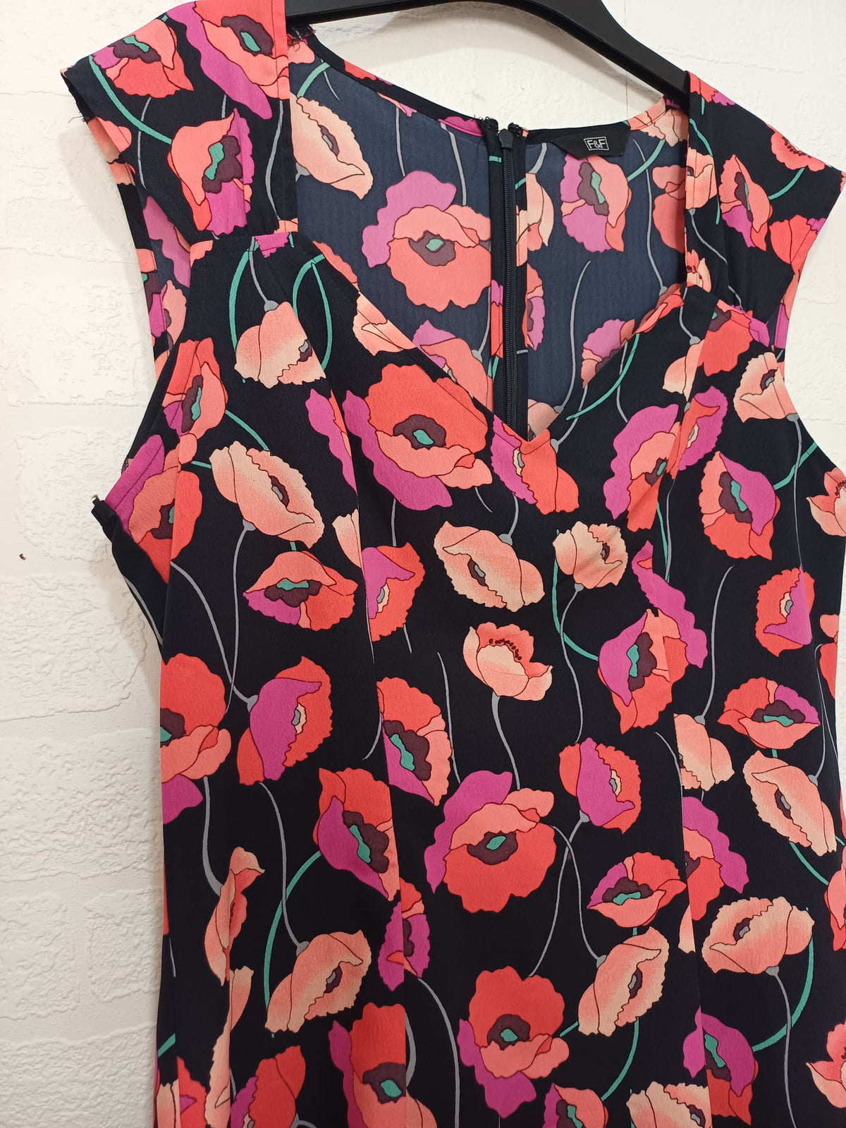 Women's Dress F&F Black Pink Poppy Floral V-Neck Cap Sleeve Skater Size 10 Very Good Condition