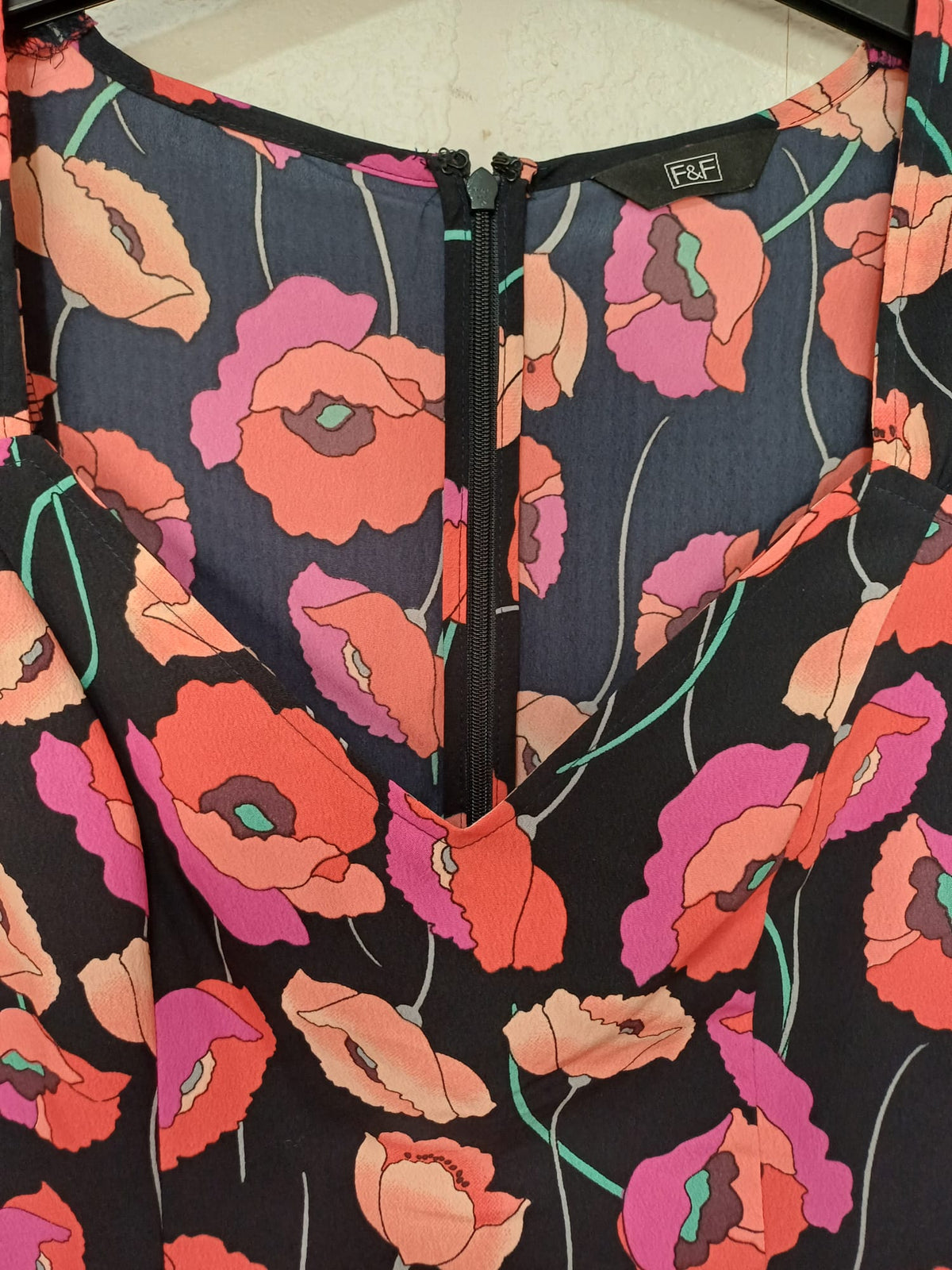 Women's Dress F&F Black Pink Poppy Floral V-Neck Cap Sleeve Skater Size 10 Very Good Condition