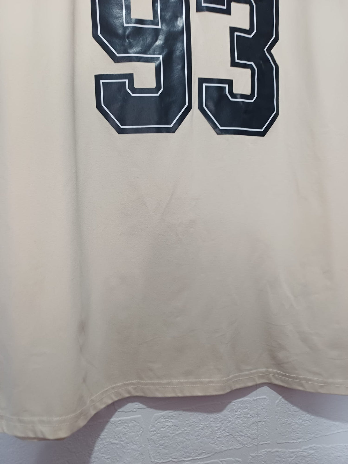 Unisex T-Shirt Beige New Jersey Newark 93 Varsity Graphic Crew Neck Size XXL Very Good Condition