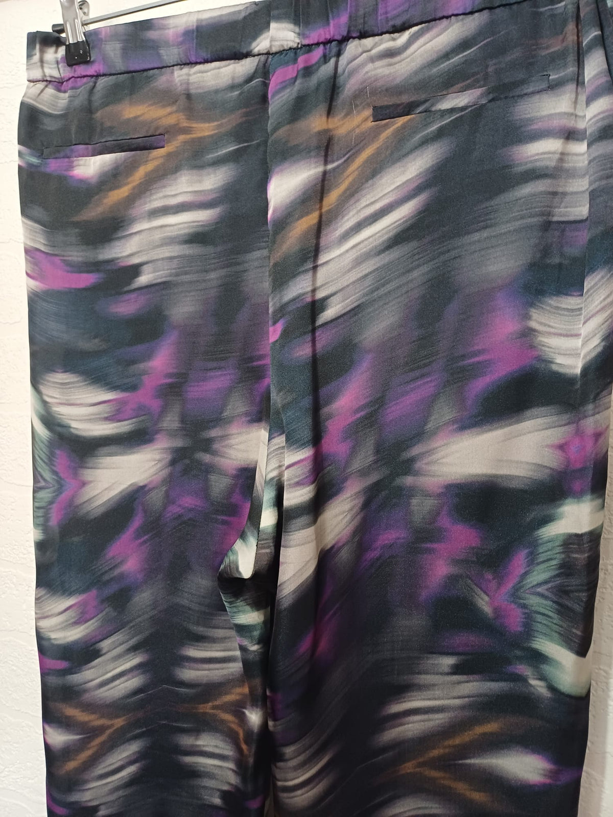 Women's Trousers Mango Suit Purple Abstract Print Tapered Peg Size M / UK 10 Very Good Condition