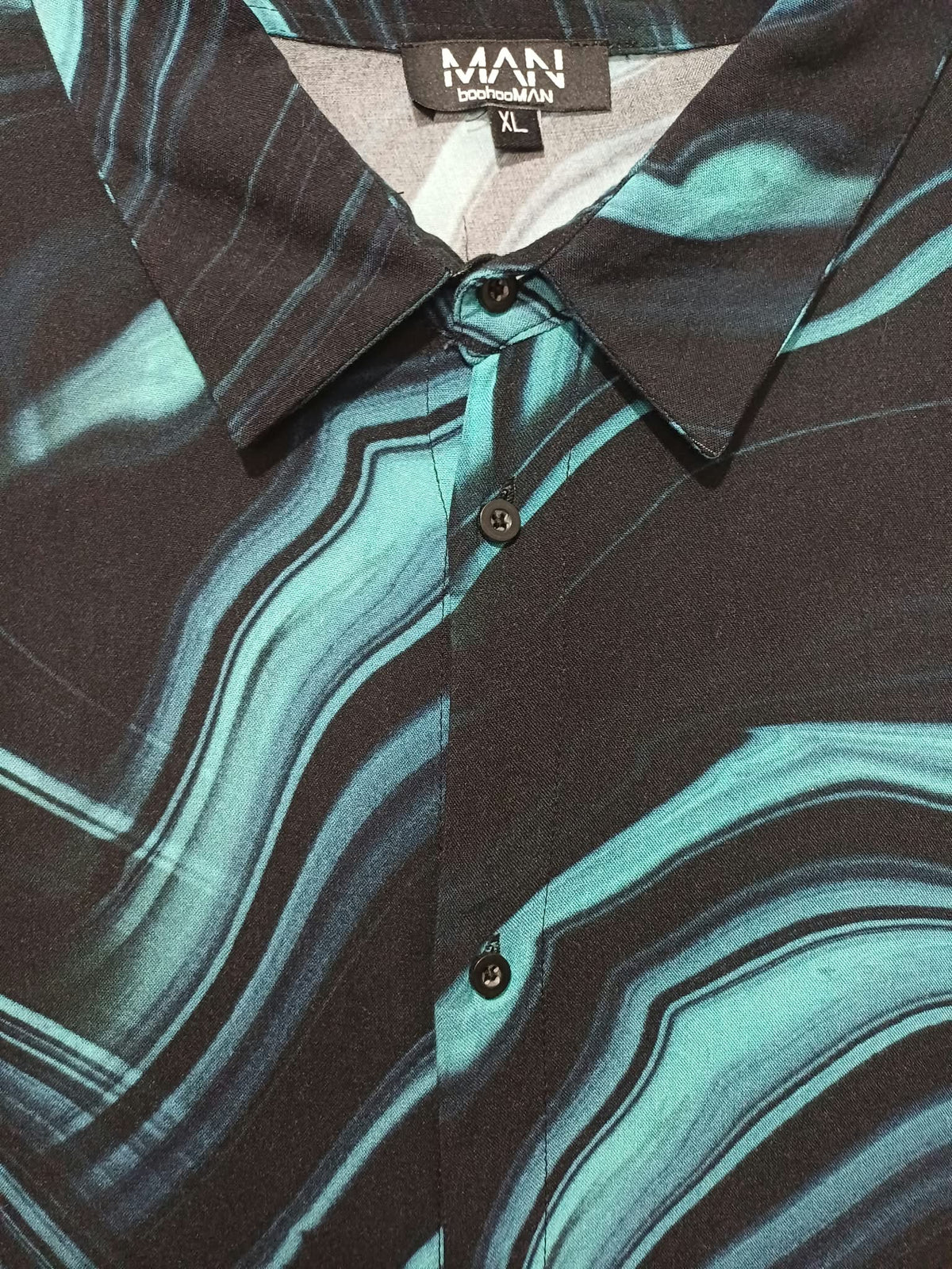 Men's Shirt boohooMAN Teal Green & Black Marble Print Long Sleeve Size XL Very Good Condition