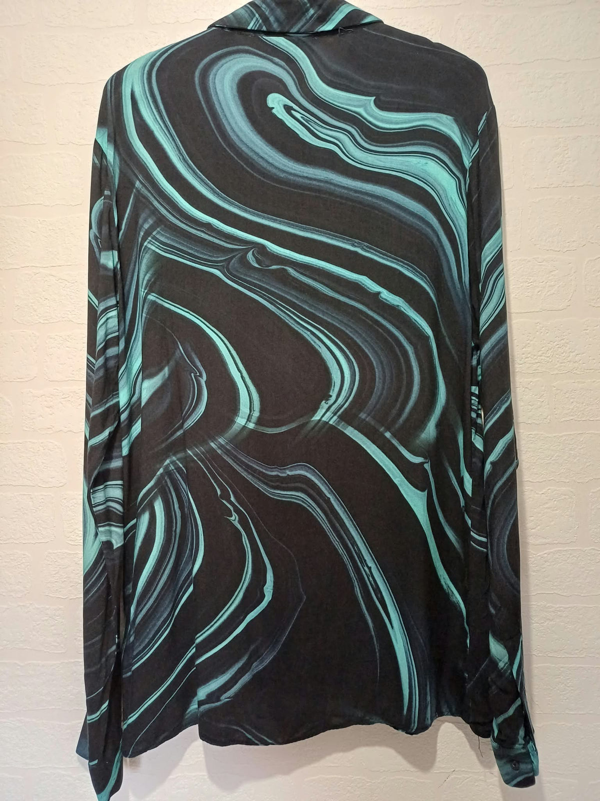 Men's Shirt boohooMAN Teal Green & Black Marble Print Long Sleeve Size XL Very Good Condition