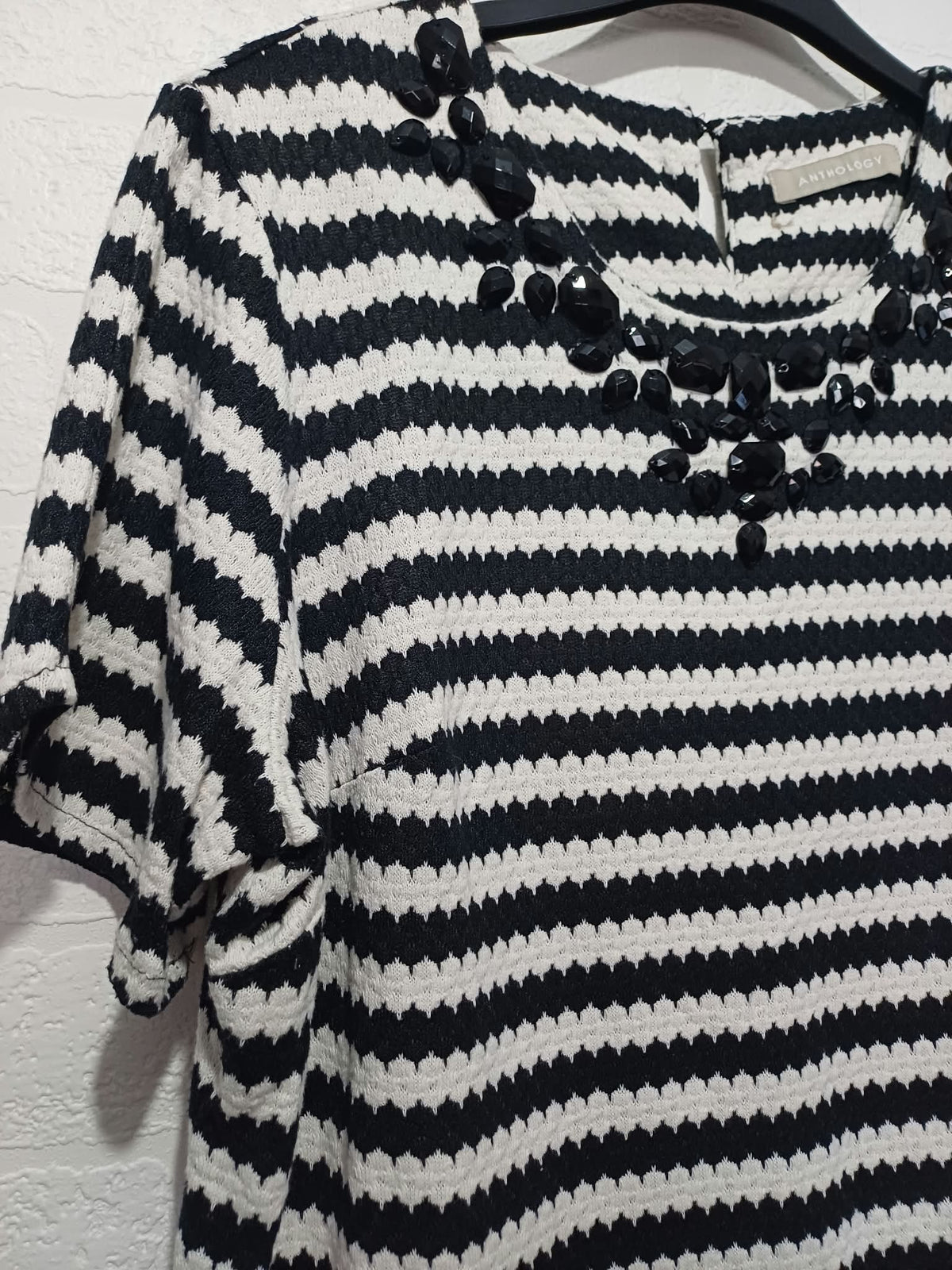 Women's Top Anthology Black & White Striped Beaded Neck Short Sleeve Plus Size UK 20 Very Good Condition