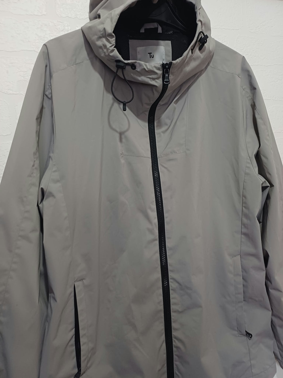 Unisex Jacket Tu Light Grey Stone Hooded Zip-Up Lightweight Windbreaker Tagged Men's Size S Very Good Condition