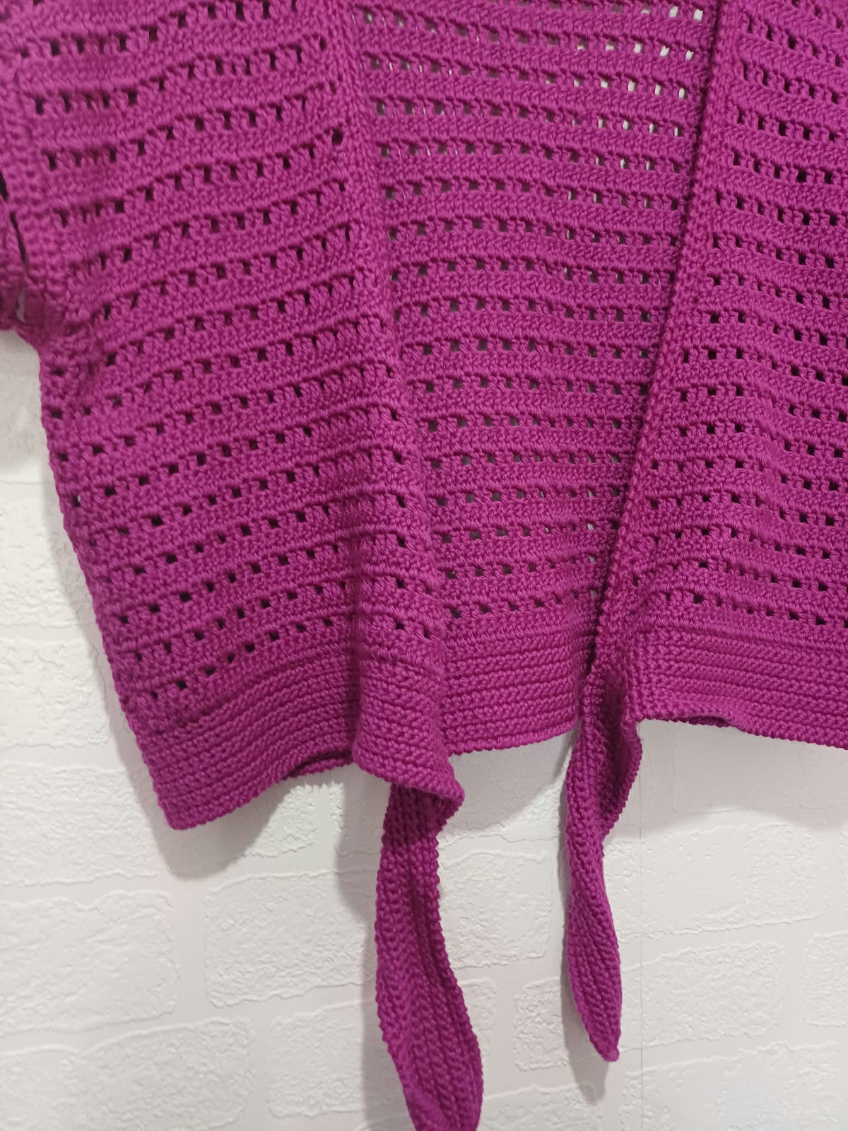 Women's Bolero Magenta Purple Crochet Tie Front Short Sleeve Cropped Estimated Size M/L Very Good Condition