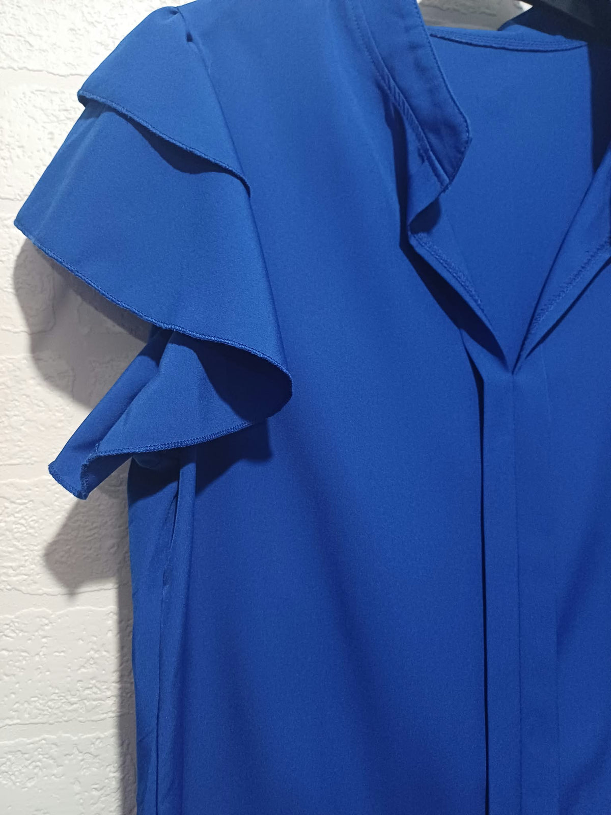 Women's Blouse Royal Blue V-Neck Layered Ruffle Sleeve Size L Excellent Condition