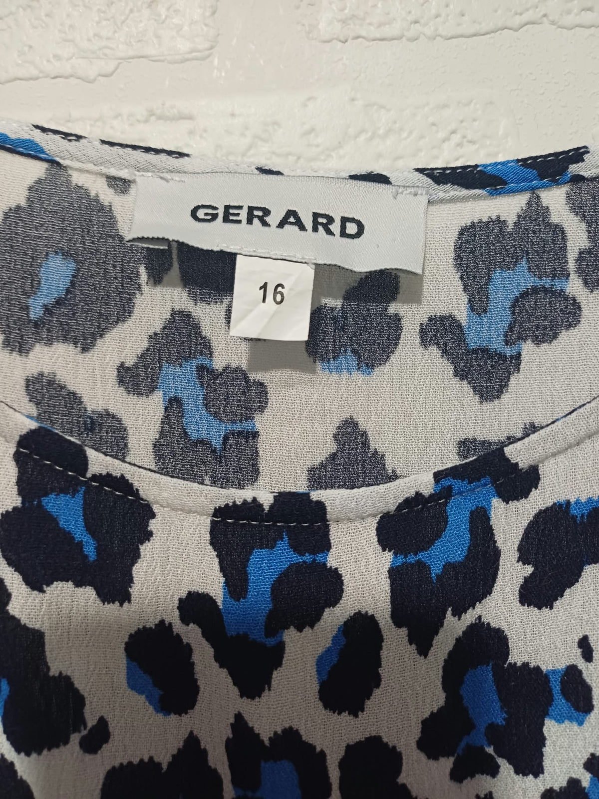 Women's Blouse Gerard Blue Black & White Animal Print Short Sleeve Tie-Front Size 16 Excellent Condition