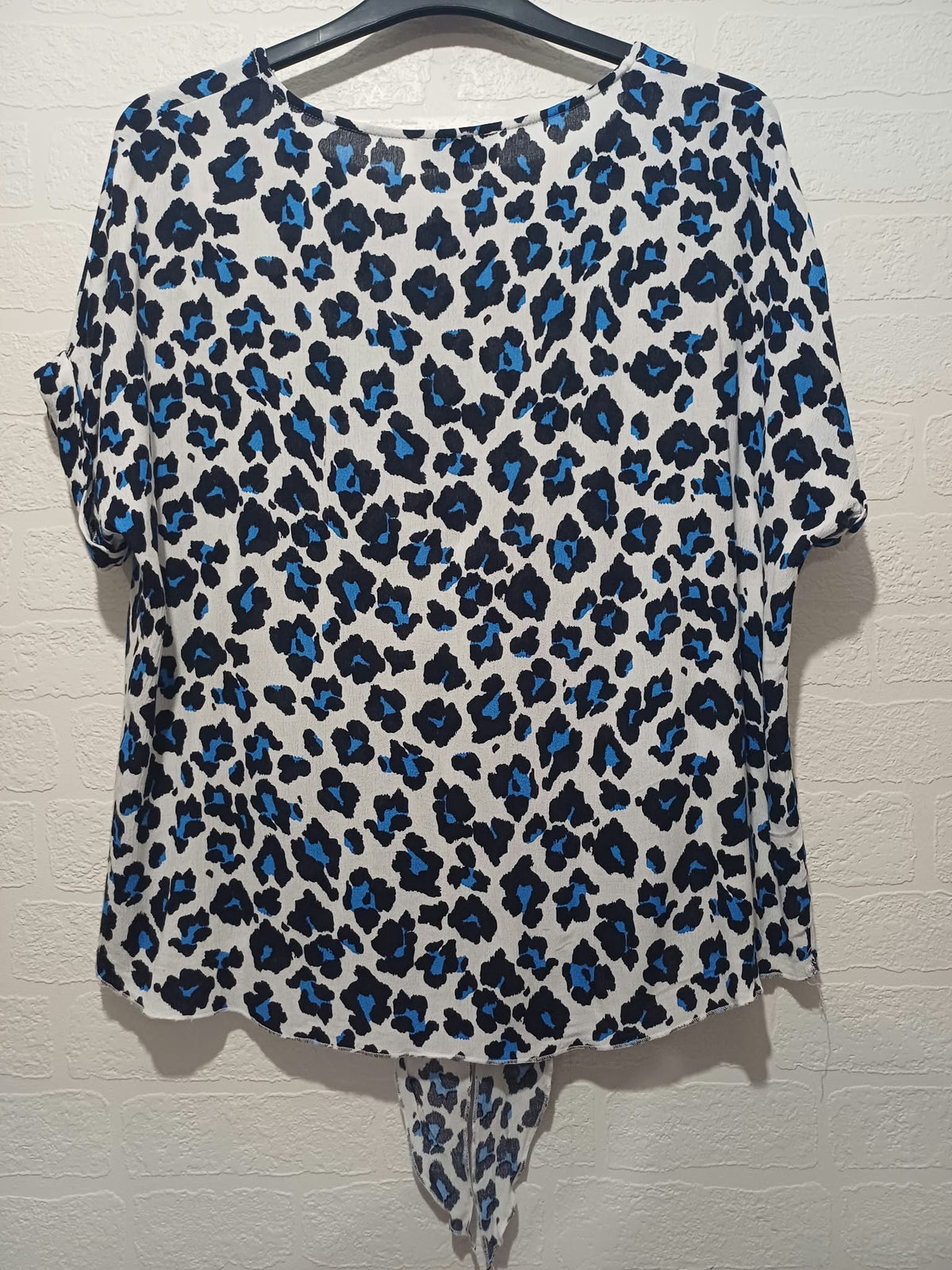 Women's Blouse Gerard Blue Black & White Animal Print Short Sleeve Tie-Front Size 16 Excellent Condition