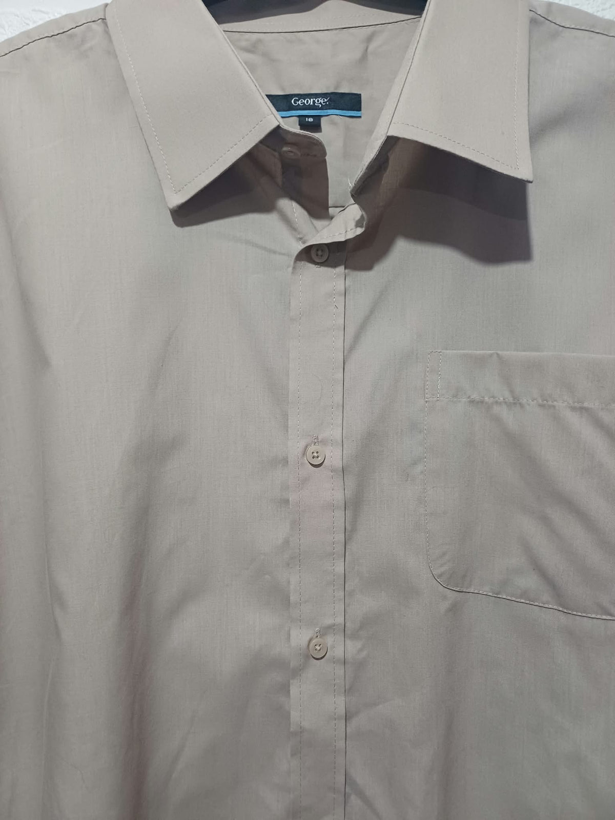 Men's Shirt George Beige/Tan Long Sleeve Button-Up Dress Shirt Collar Size 18 Very Good Condition