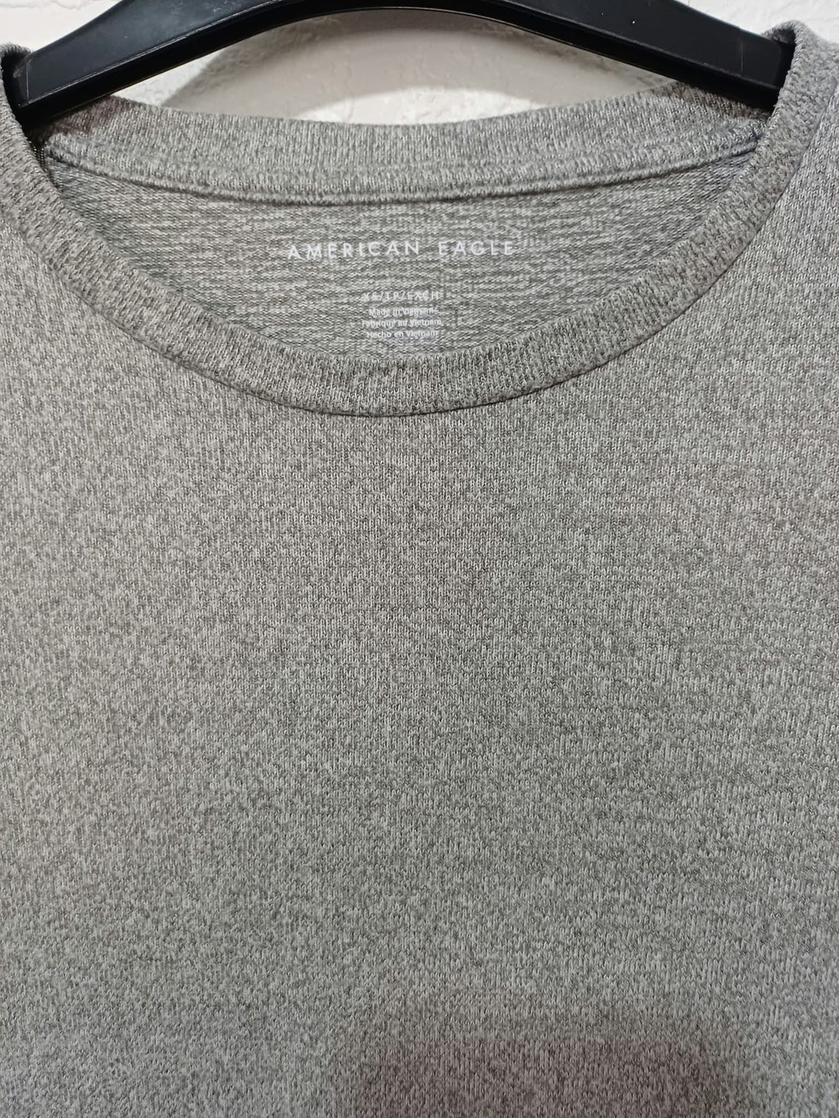 Women's Top American Eagle Grey Long Sleeve Crew Neck Size XS Excellent Condition