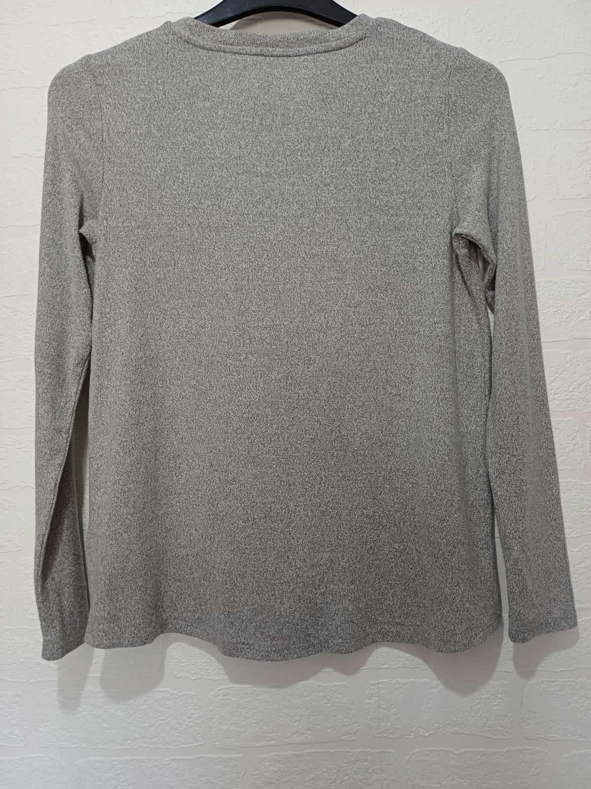 Women's Top American Eagle Grey Long Sleeve Crew Neck Size XS Excellent Condition