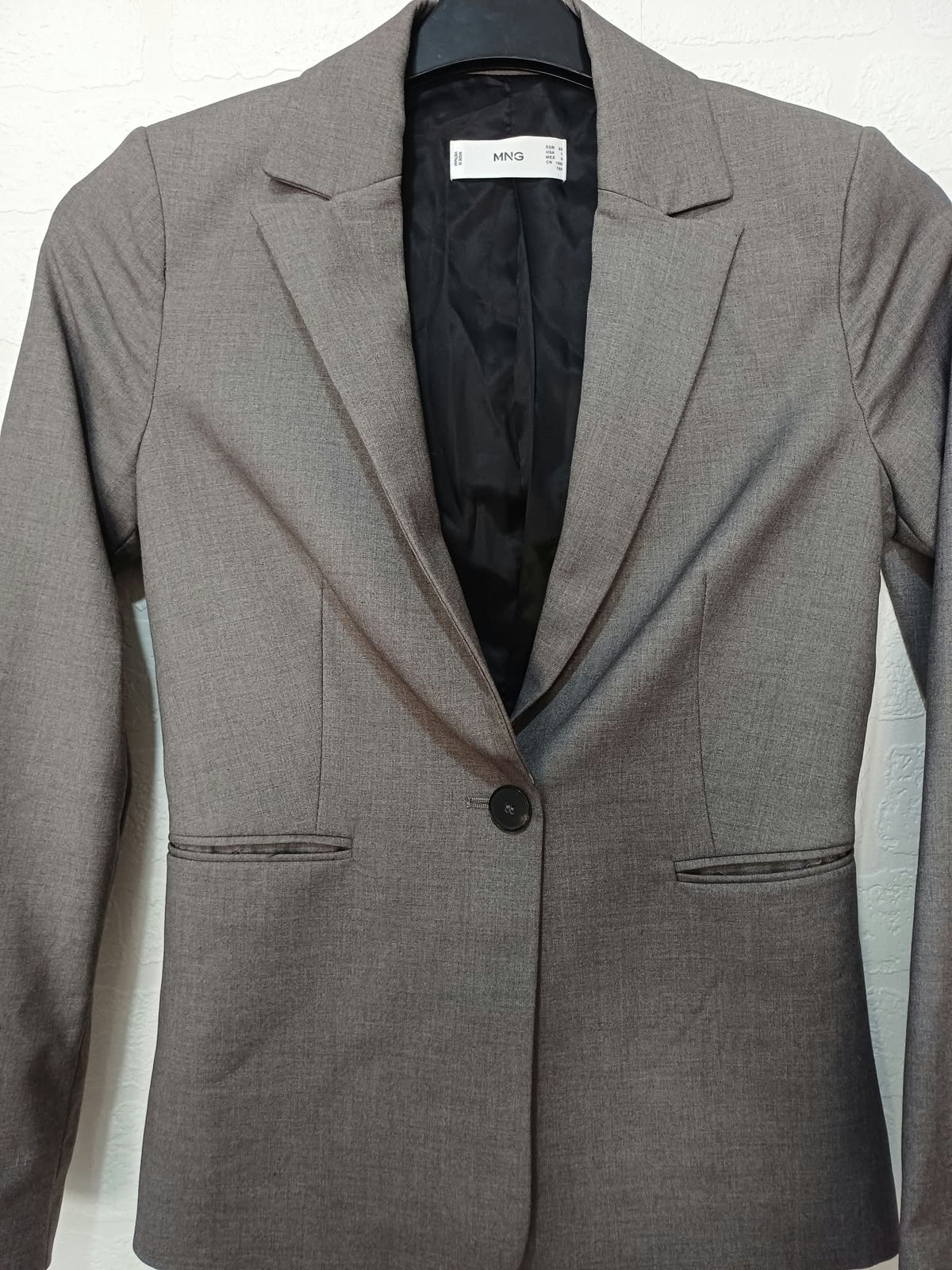 Women's Blazer Mango Grey Single Button Tailored Jacket Size EUR 32 / UK 4 Very Good Condition