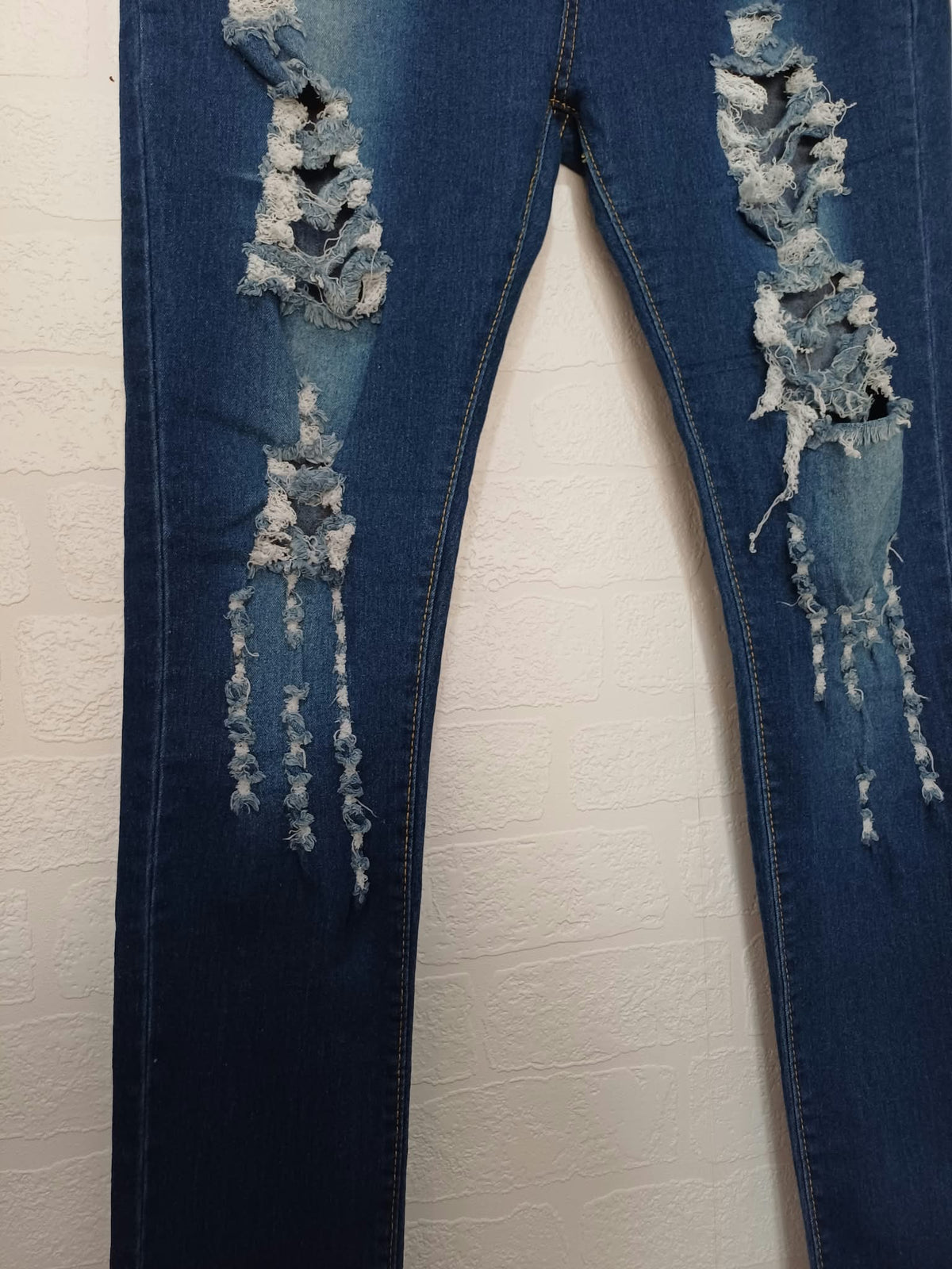 Women's Jeans Unbranded Blue Heavily Distressed Ripped Skinny Approx. W36 L32 Very Good Condition
