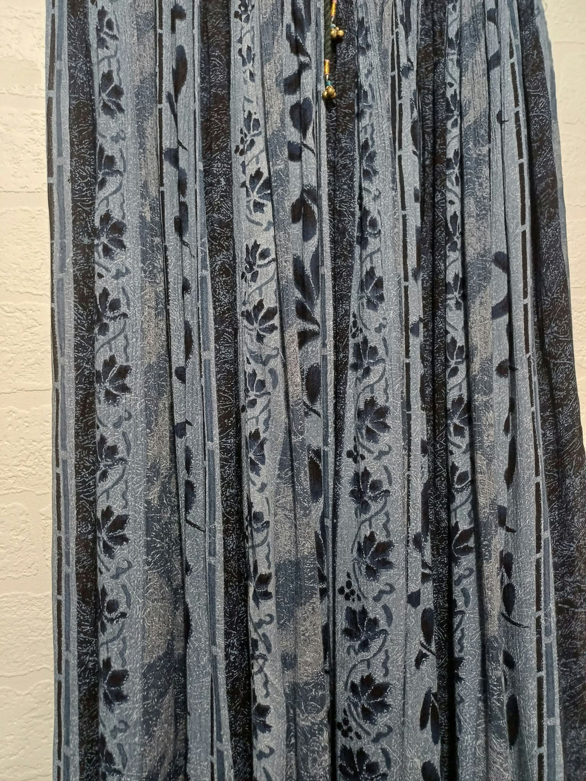 Women's Maxi Skirt Club Z Collection Blue Black Botanical Print Bohemian Plus Size 2X Very Good Condition