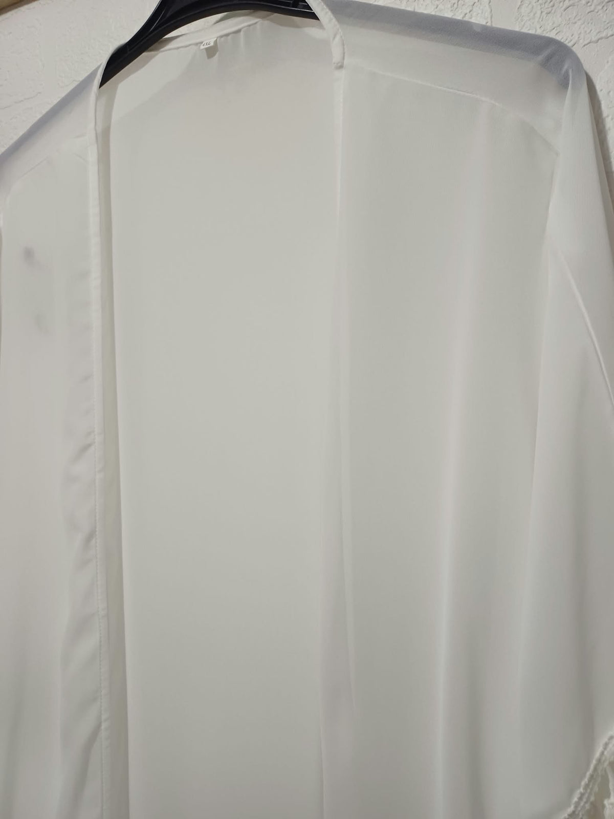 Women's Kimono Cardigan SHEIN White Sheer Tassel Trim Beach Cover-Up Size XL Very Good Condition With Small Mark