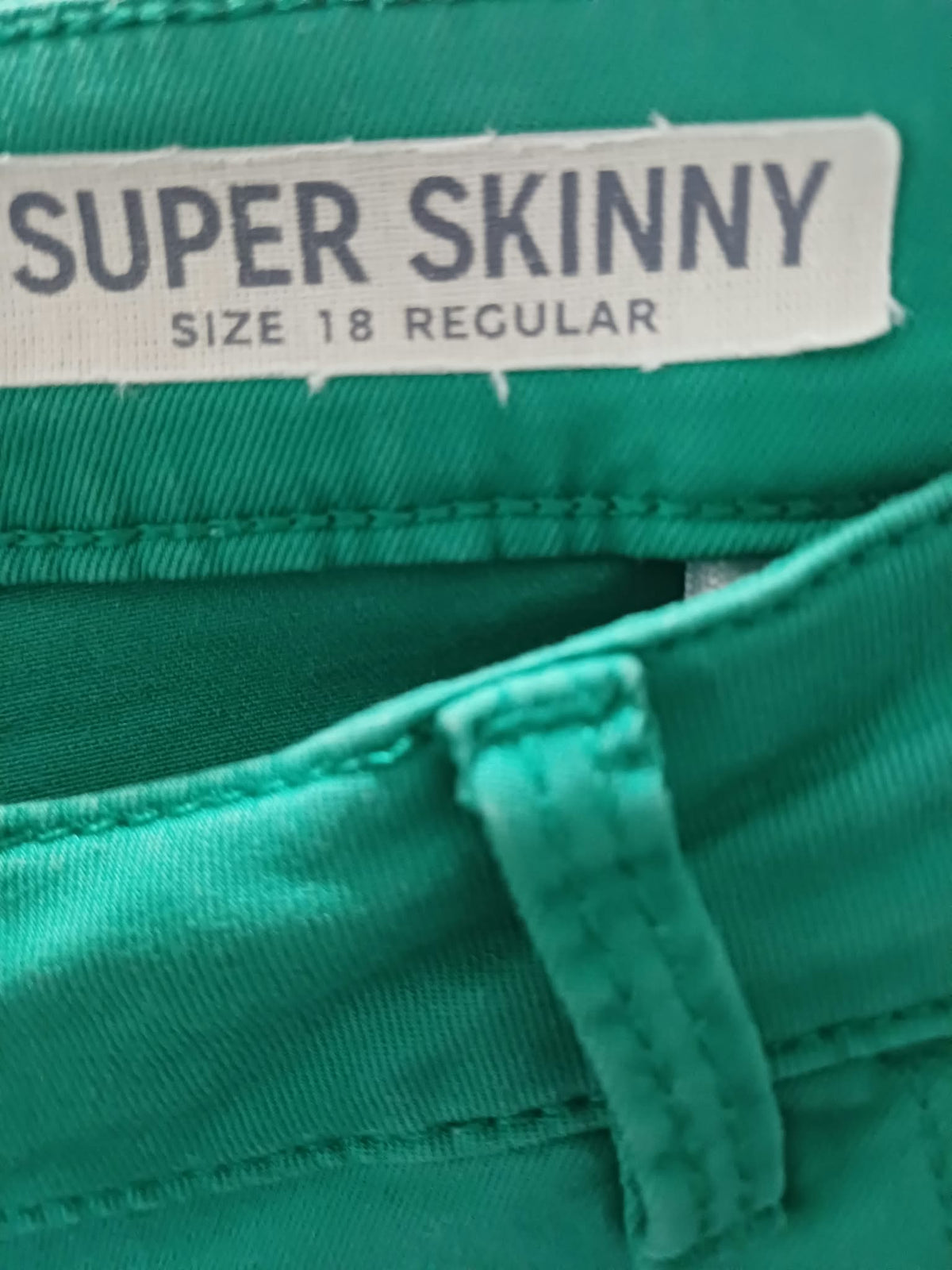 Women's Cropped Trousers M&S Emerald Green Super Skinny Stretch Plus Size UK 18 Regular Very Good Condition
