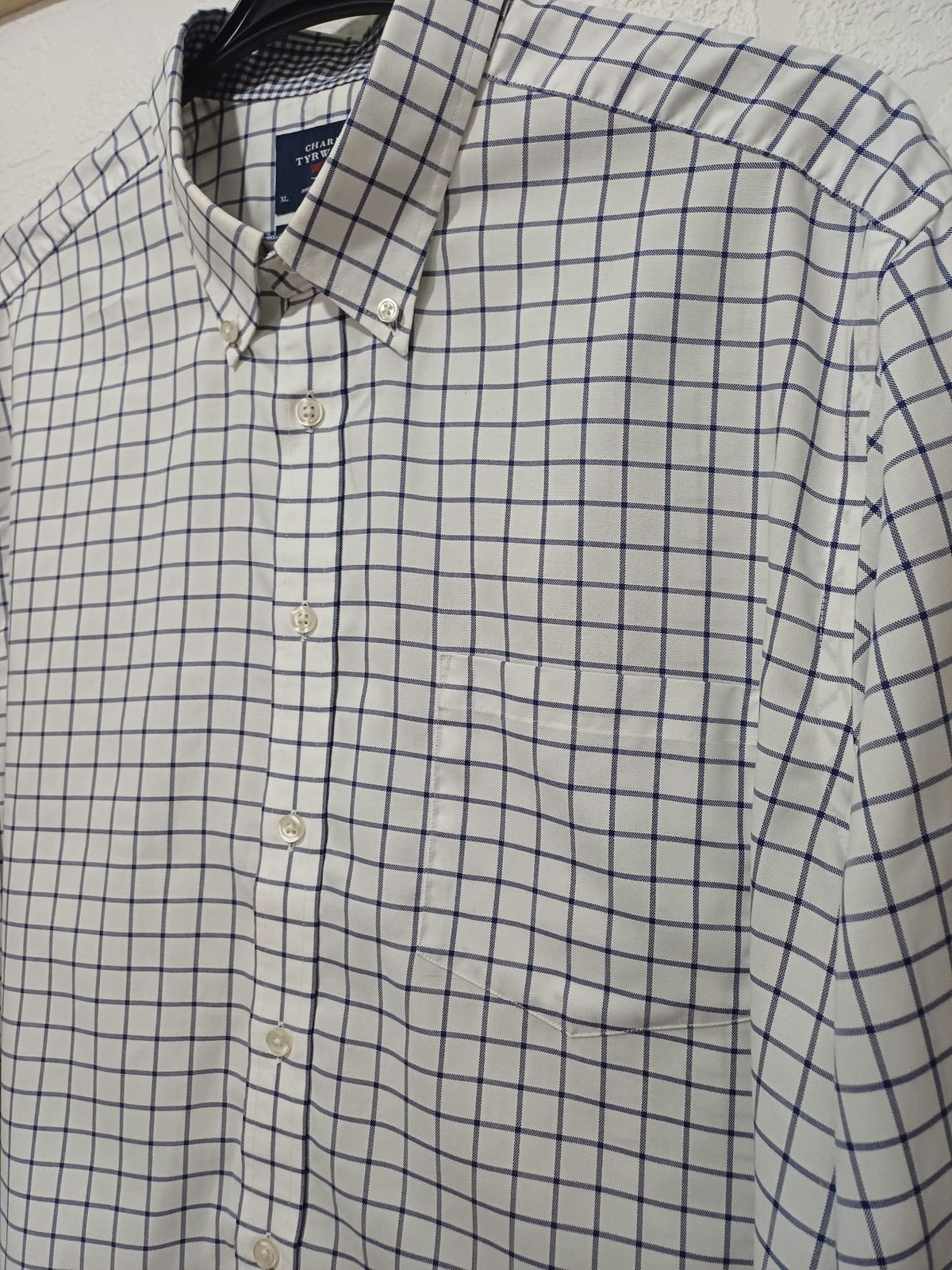 Men's Shirt Charles Tyrwhitt White Blue Grid Check Non-Iron Cotton Long Sleeve Size XL Very Good Condition With Pen Mark